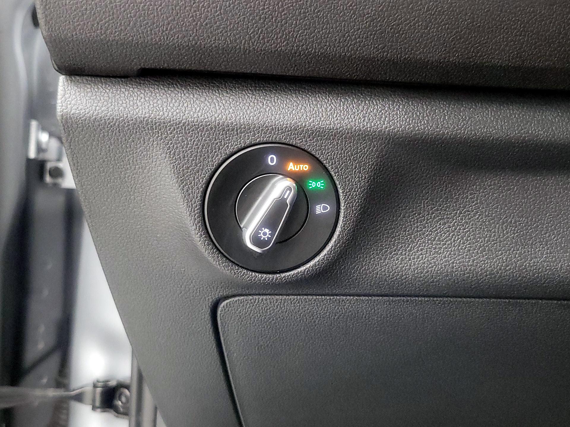 Thumbnail: 2023 Volkswagen Jetta - 13