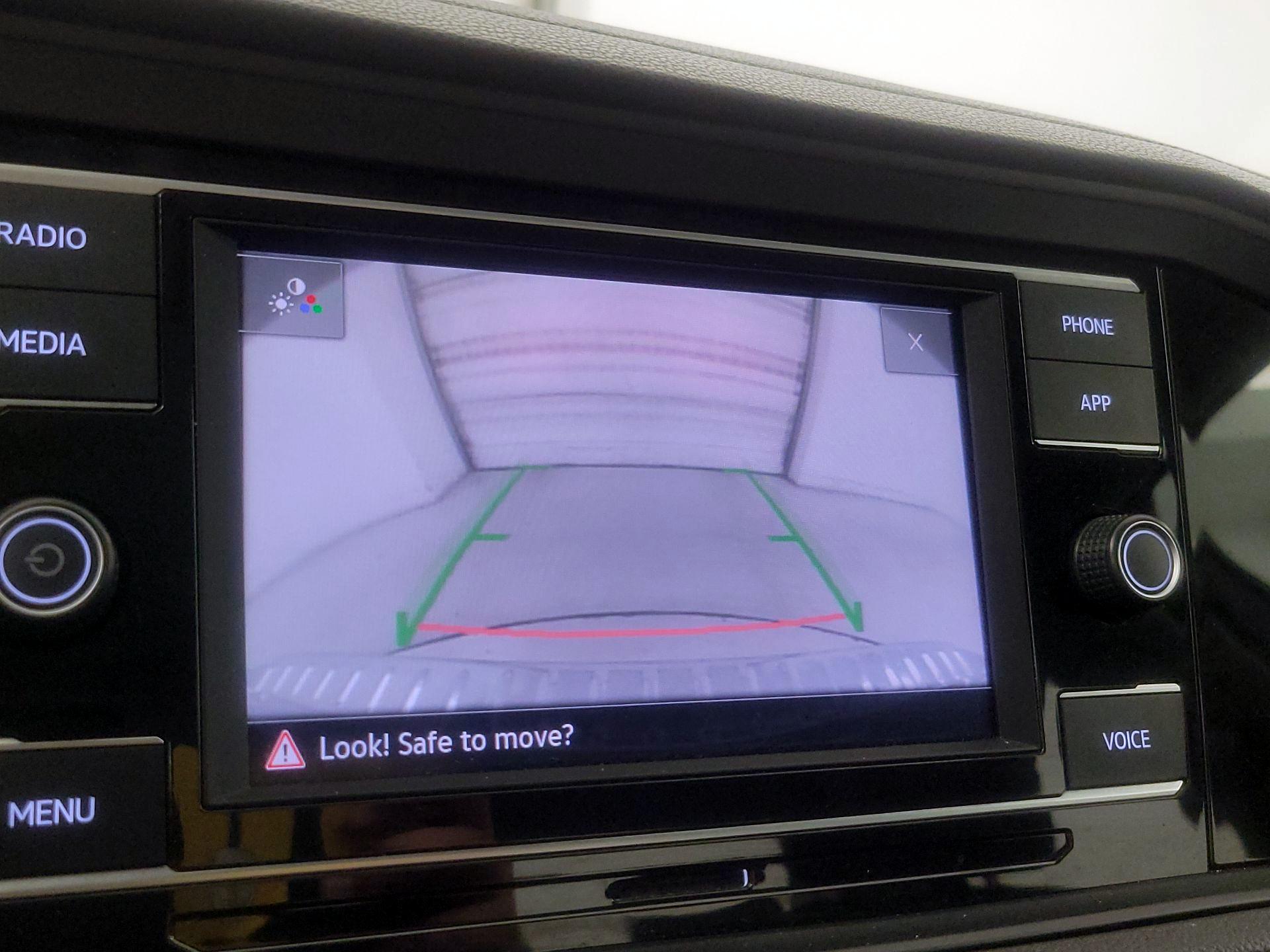 Thumbnail: 2023 Volkswagen Jetta - 14