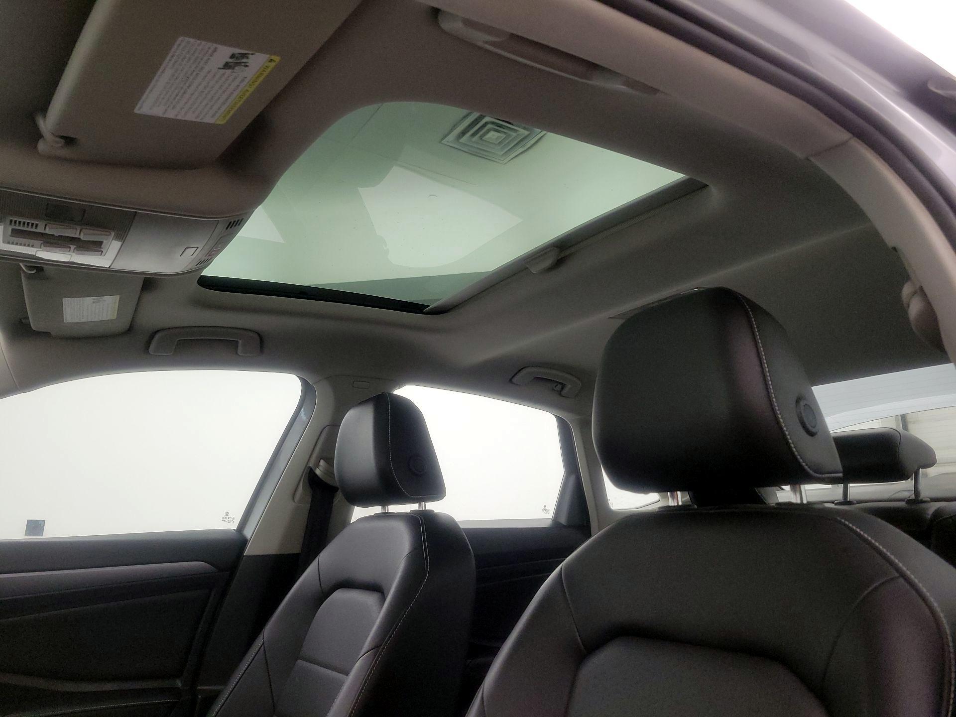 Thumbnail: 2023 Volkswagen Jetta - 19