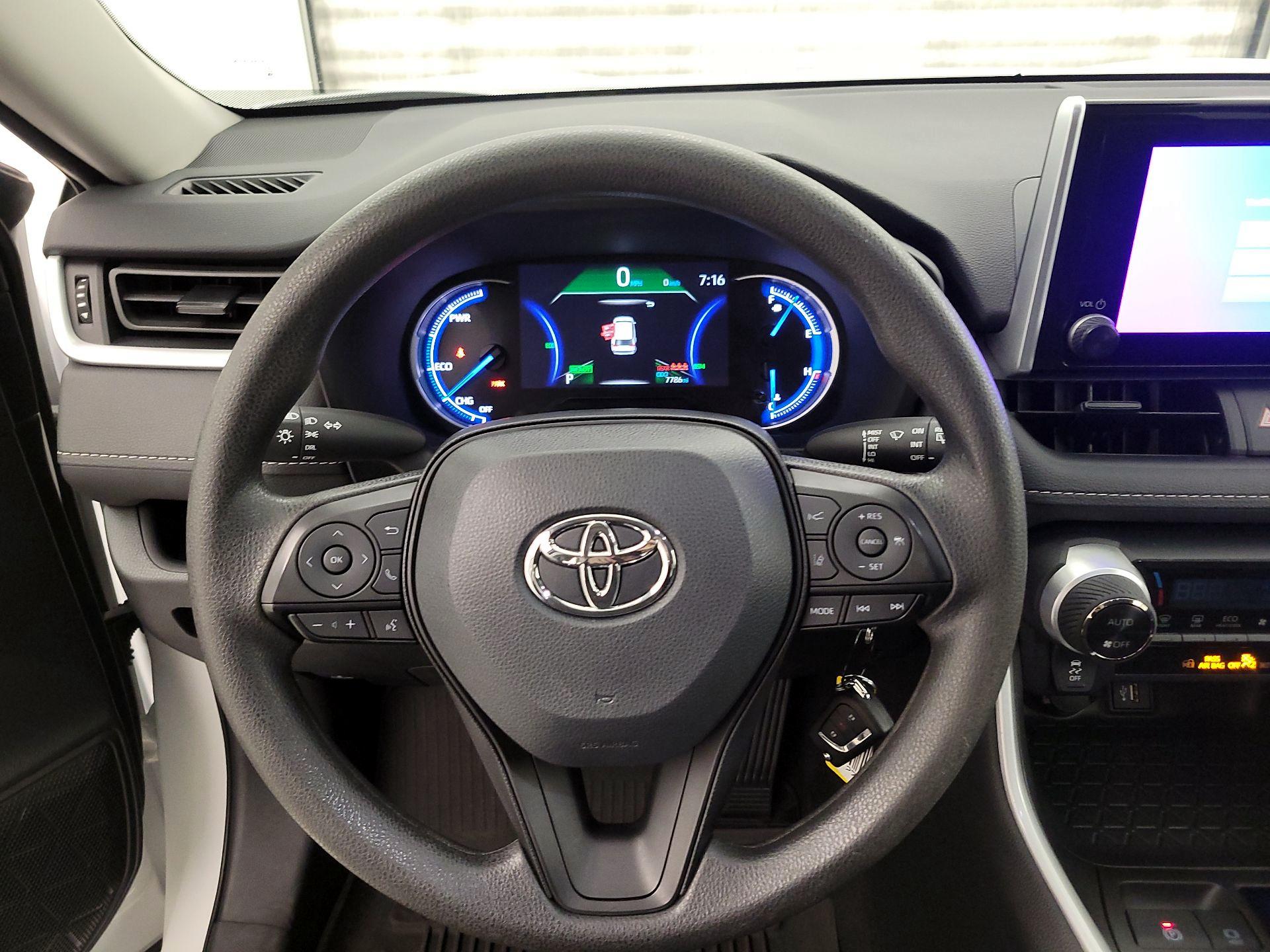 Thumbnail: 2024 Toyota RAV4 - 10