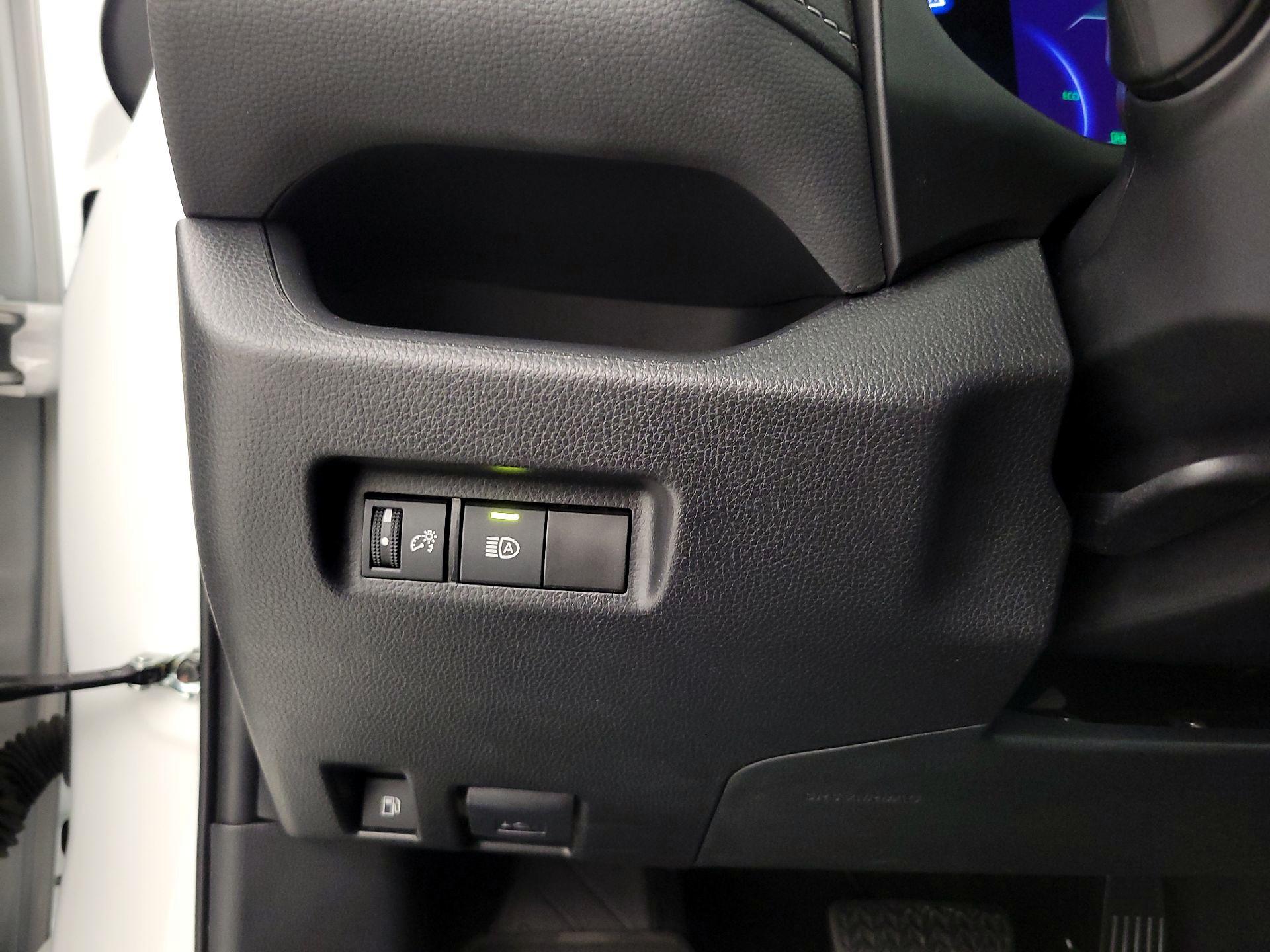 Thumbnail: 2024 Toyota RAV4 - 13