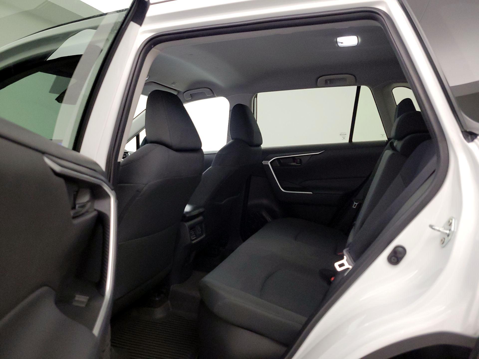 Thumbnail: 2024 Toyota RAV4 - 20