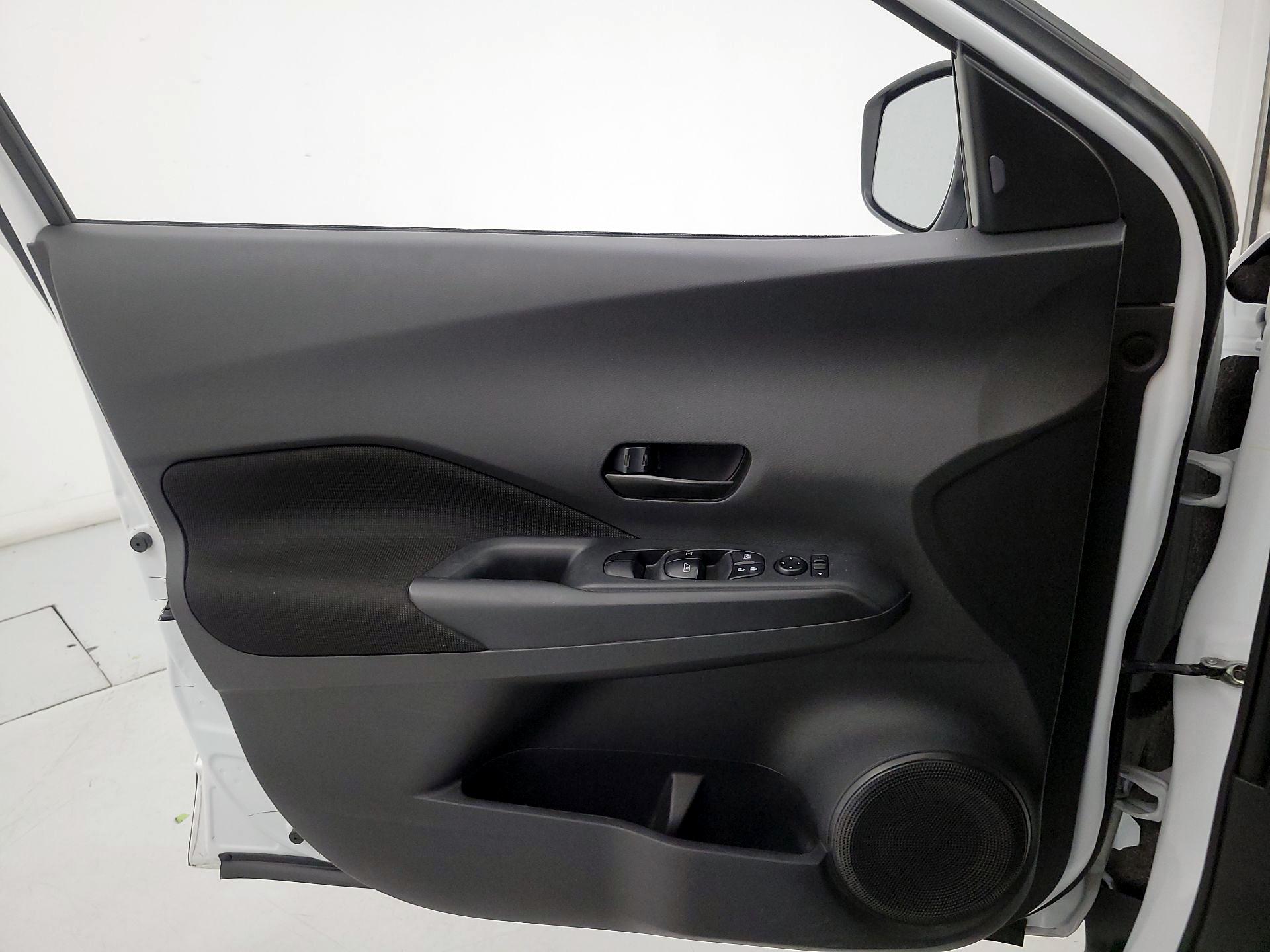 Thumbnail: 2023 Nissan Kicks - 12