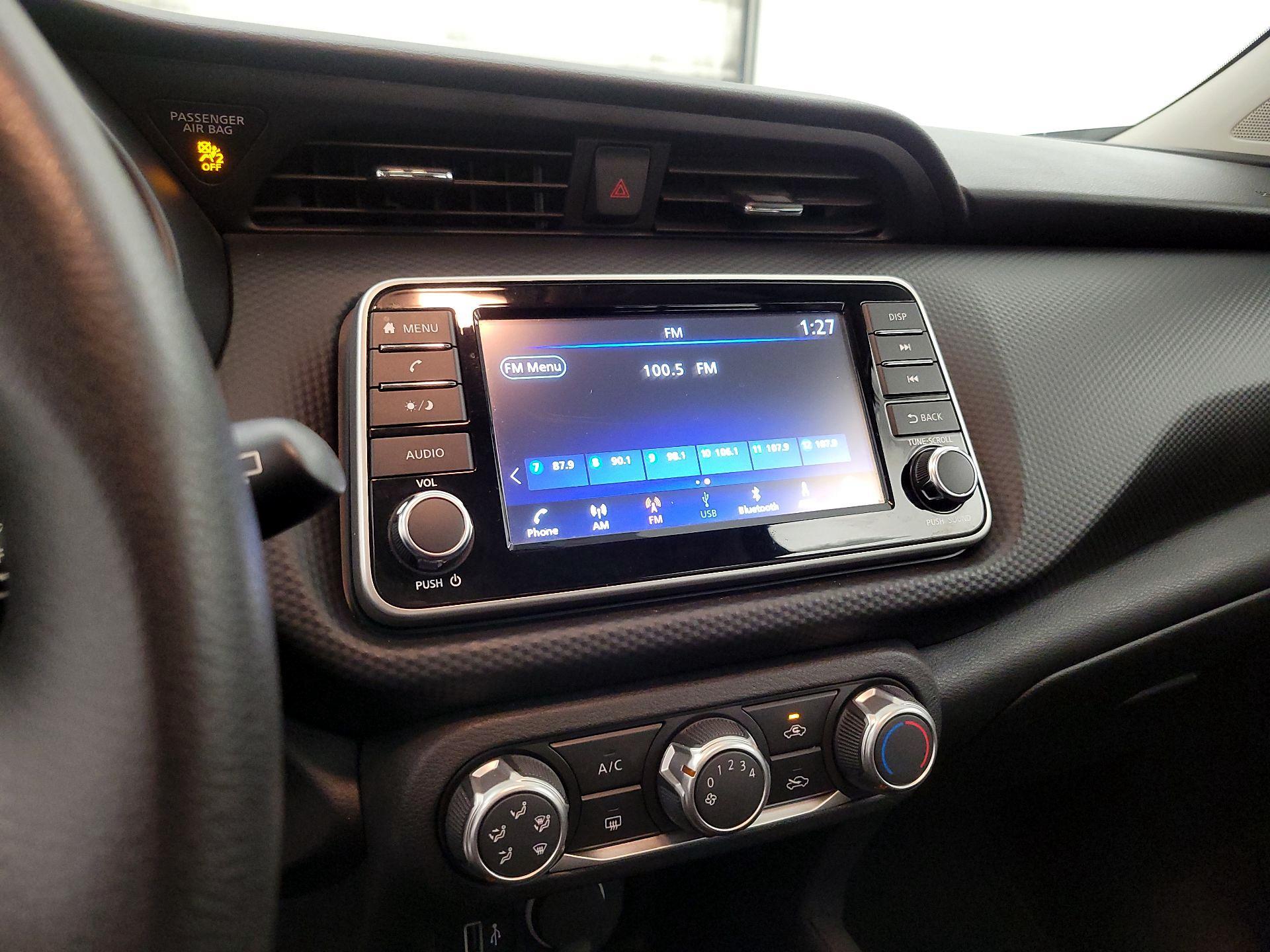 Thumbnail: 2023 Nissan Kicks - 15