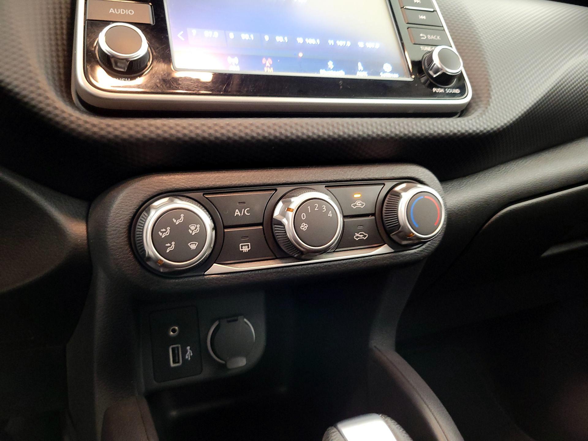 Thumbnail: 2023 Nissan Kicks - 16