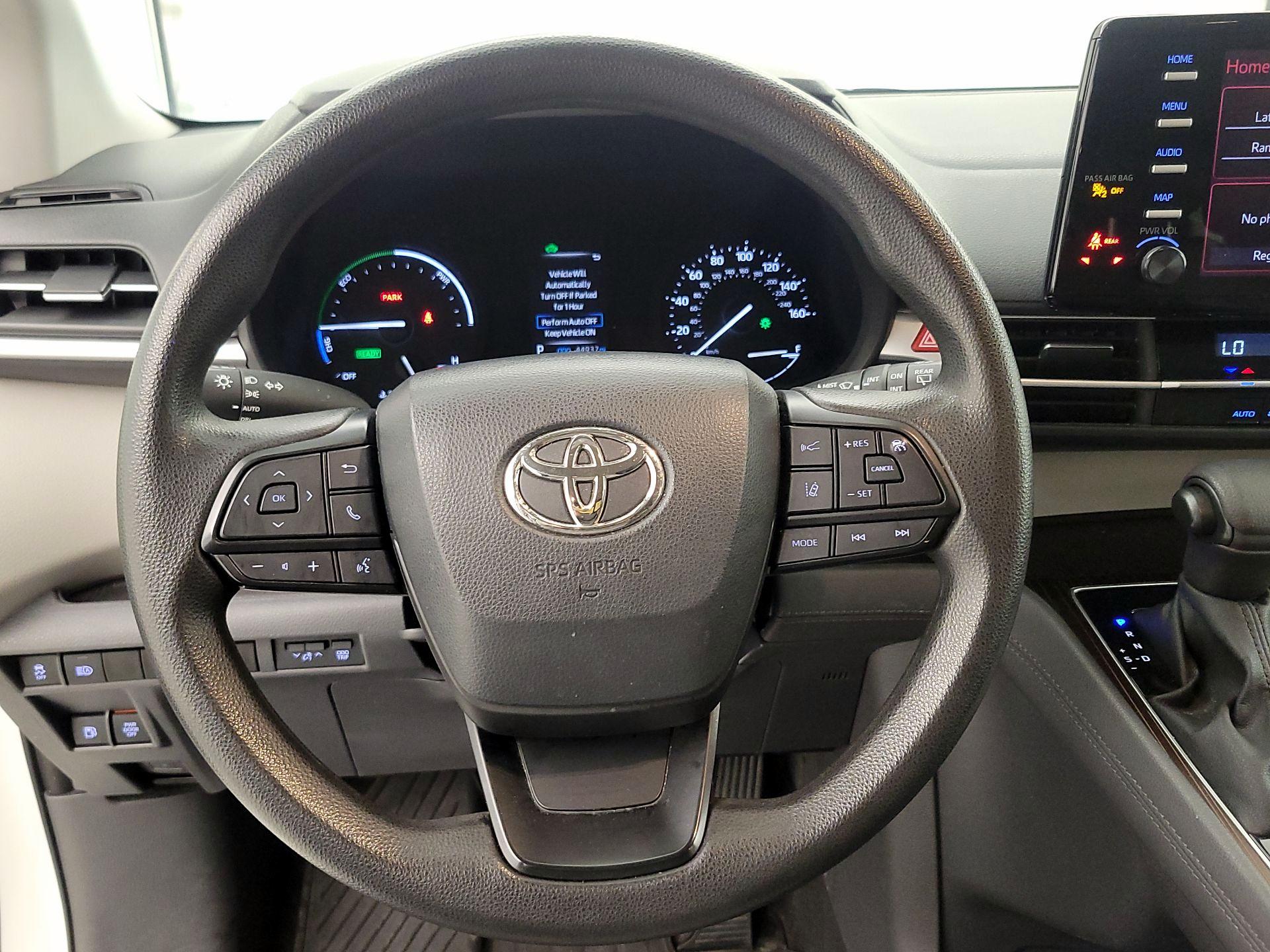 Thumbnail: 2023 Toyota Sienna - 10