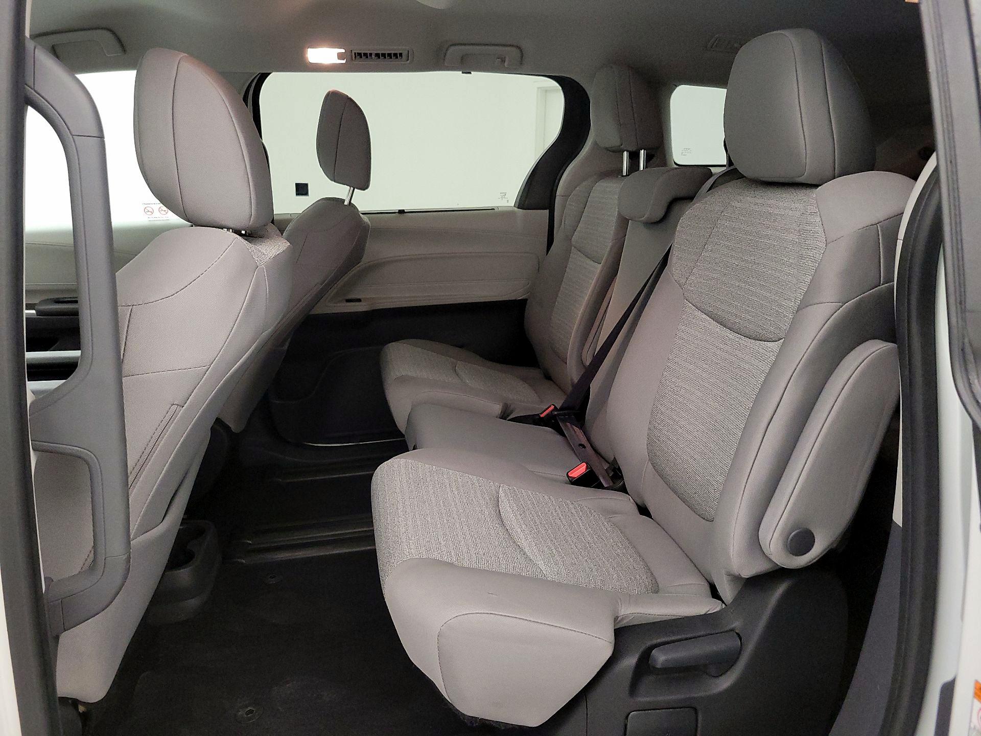 Thumbnail: 2023 Toyota Sienna - 19