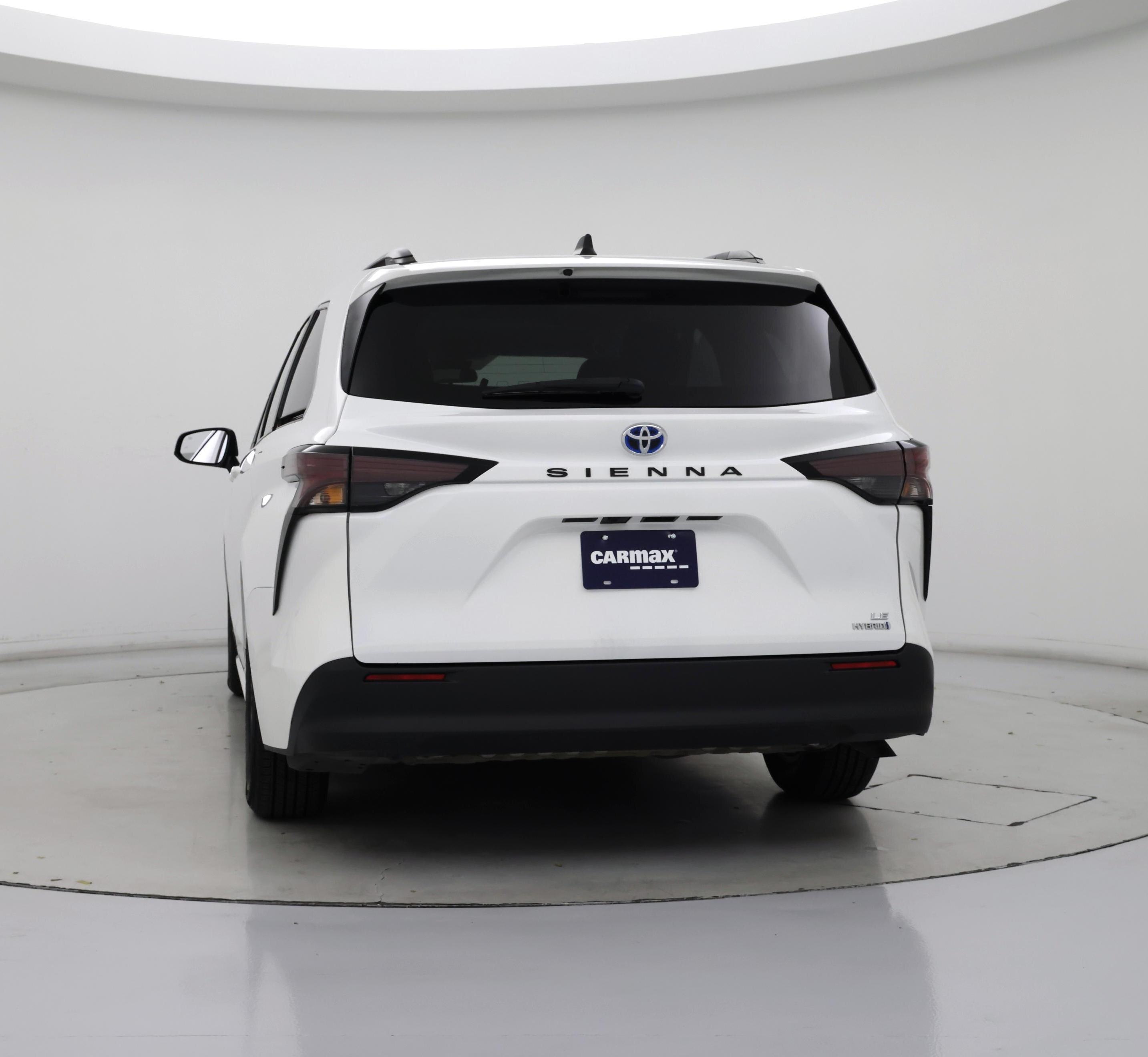 Thumbnail: 2023 Toyota Sienna - 6