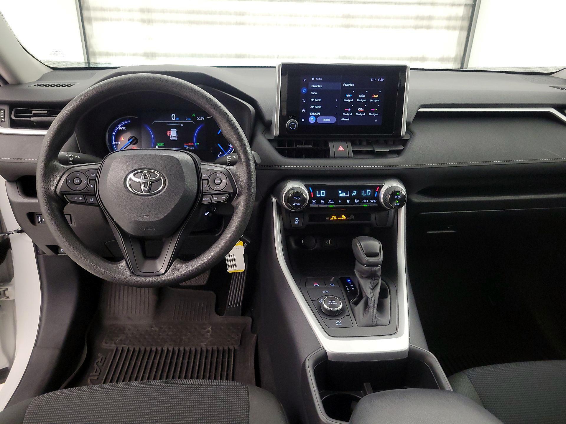 Thumbnail: 2024 Toyota RAV4 - 9