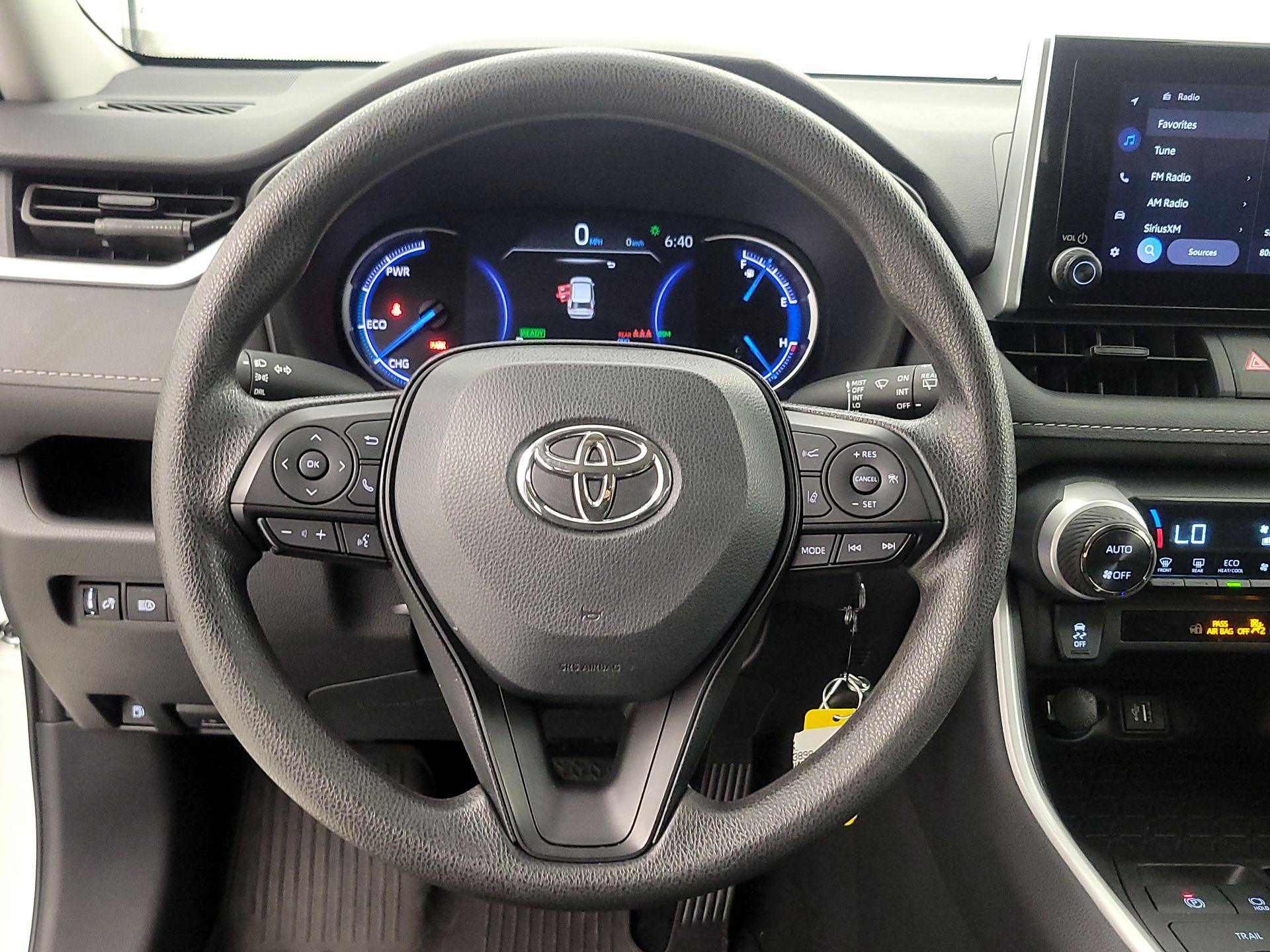 Thumbnail: 2024 Toyota RAV4 - 10