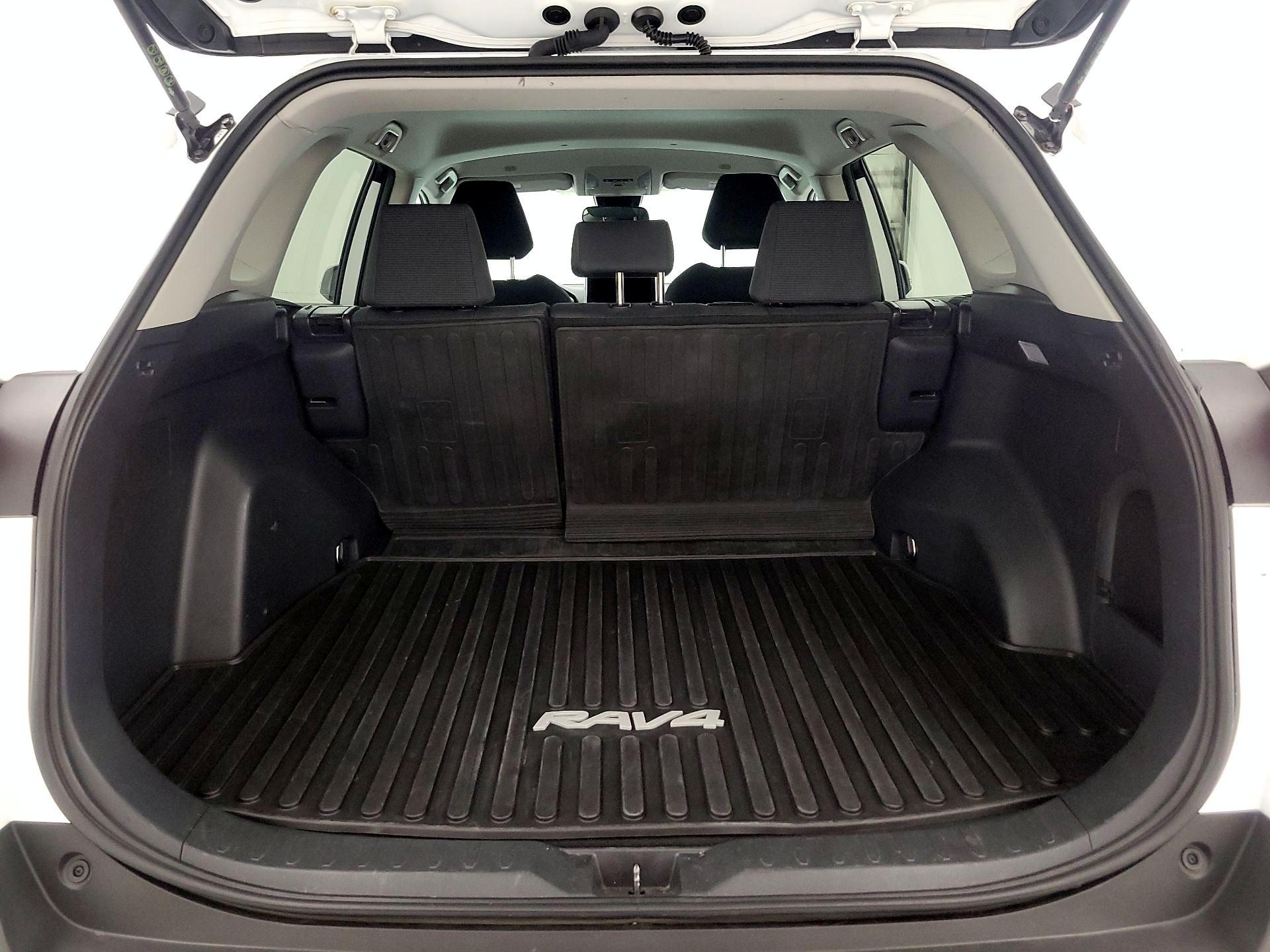 Thumbnail: 2024 Toyota RAV4 - 20