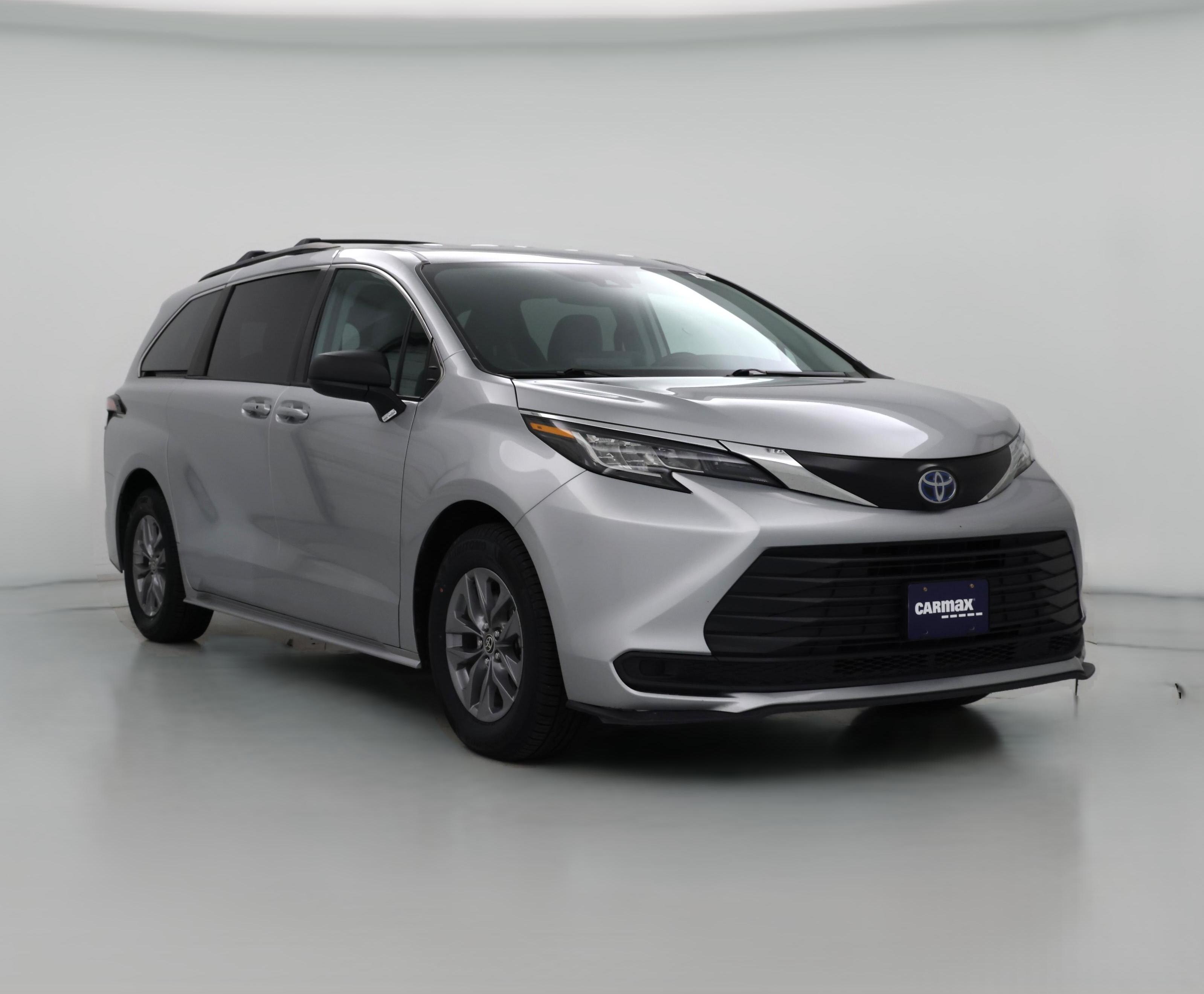 Thumbnail: 2022 Toyota Sienna - 1