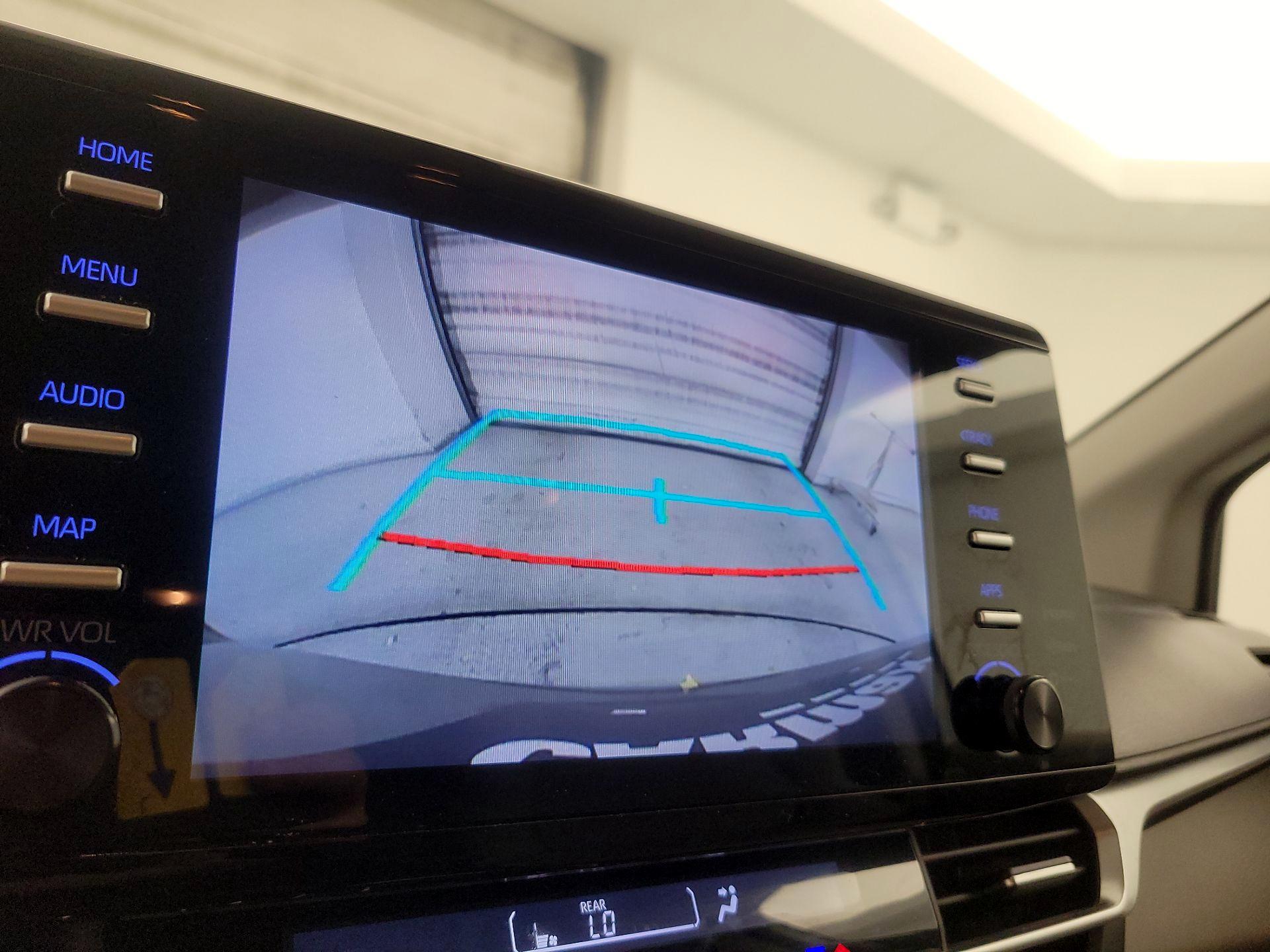 Thumbnail: 2022 Toyota Sienna - 14