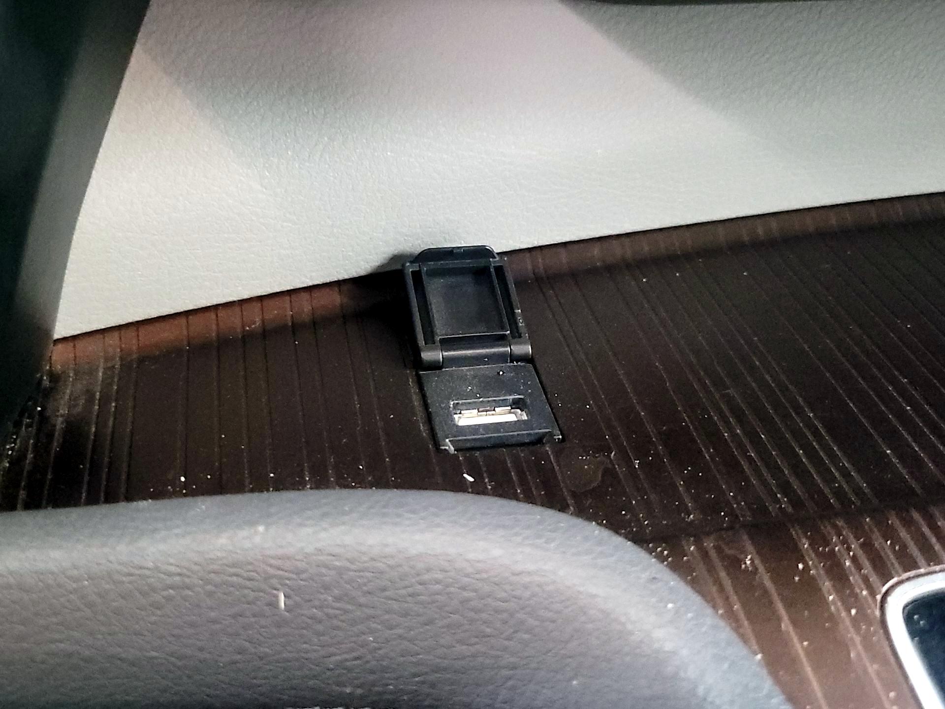 Thumbnail: 2022 Toyota Sienna - 18