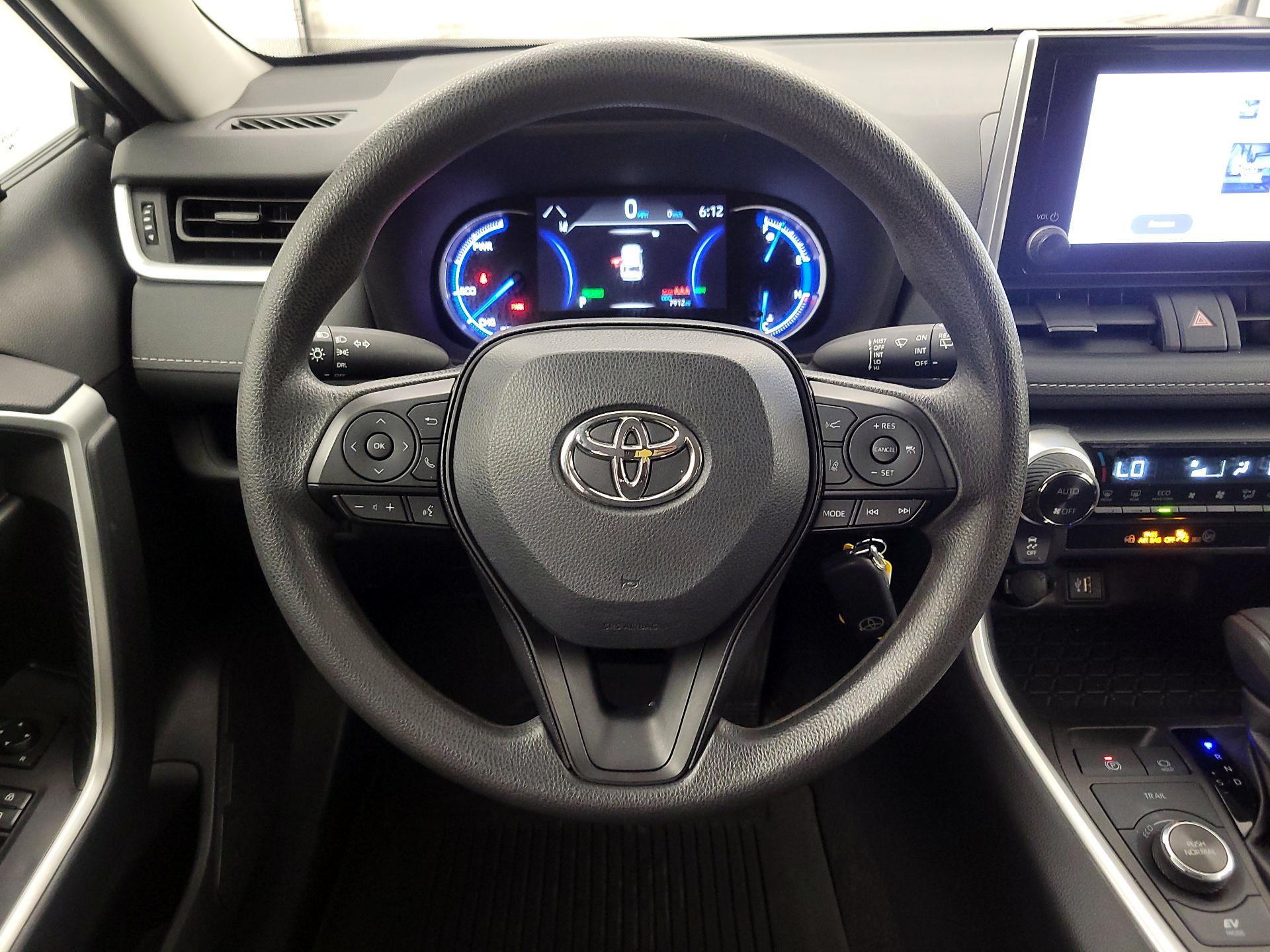 Thumbnail: 2024 Toyota RAV4 - 10