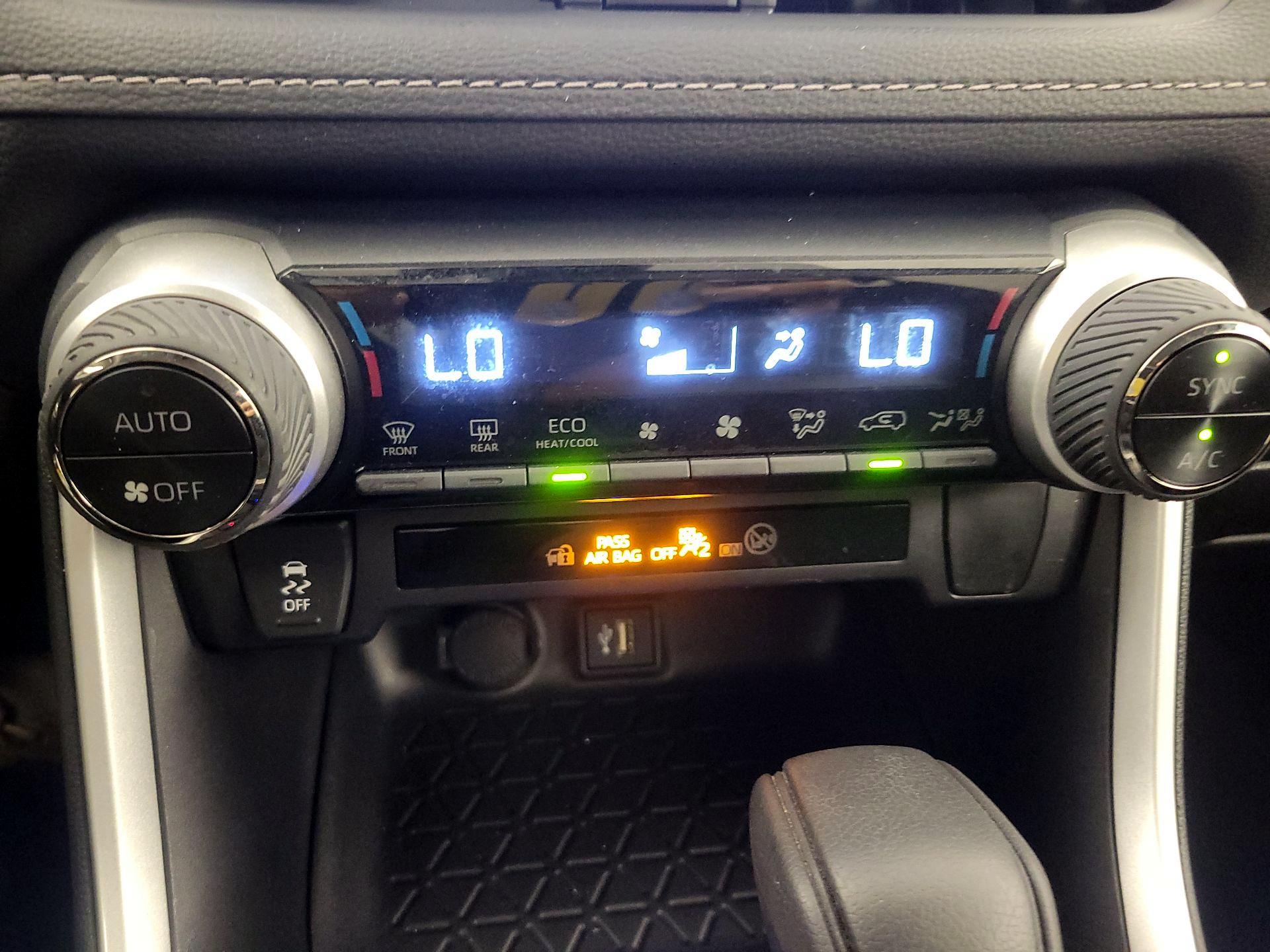 Thumbnail: 2024 Toyota RAV4 - 16