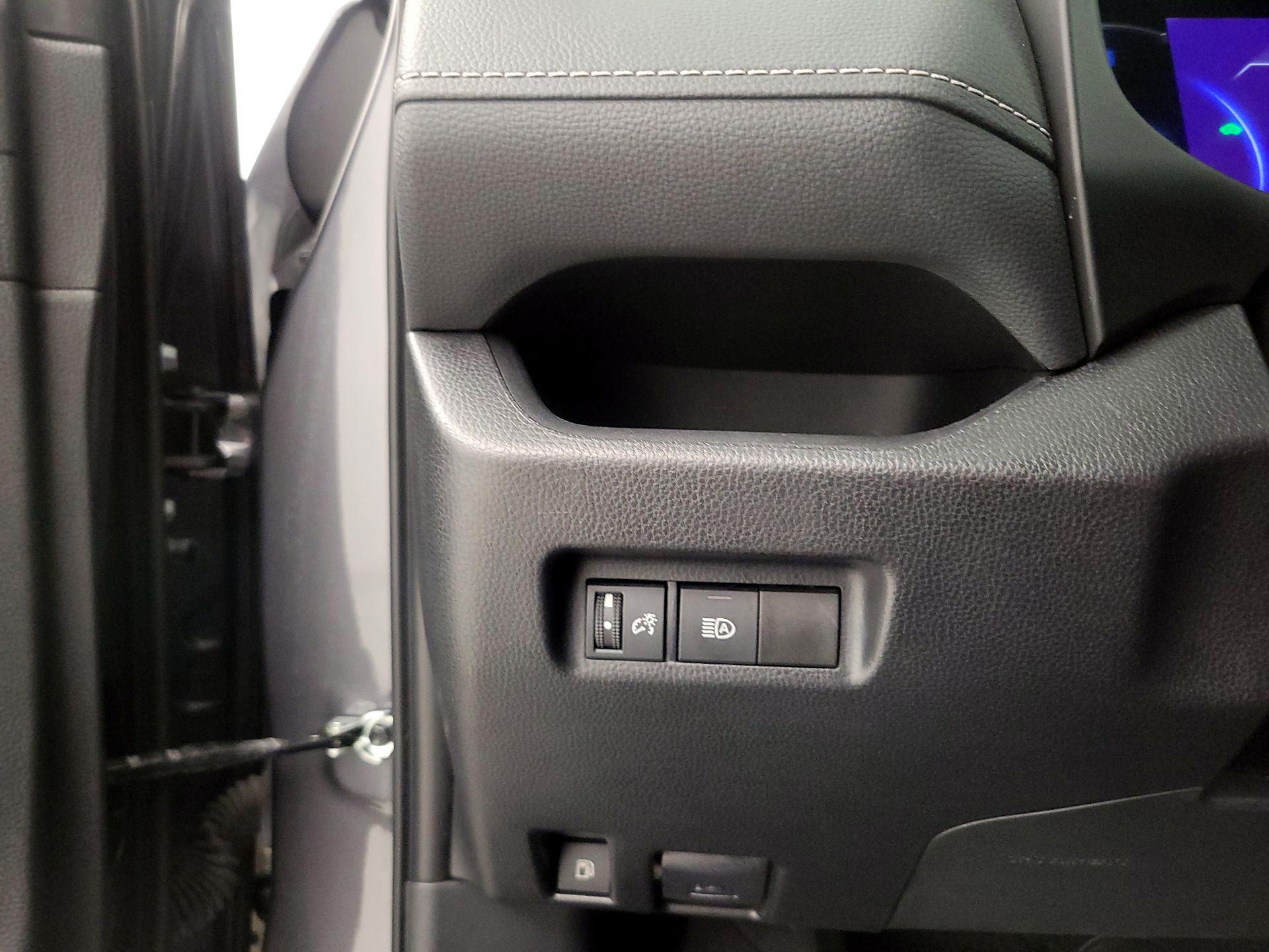 Thumbnail: 2024 Toyota RAV4 - 13