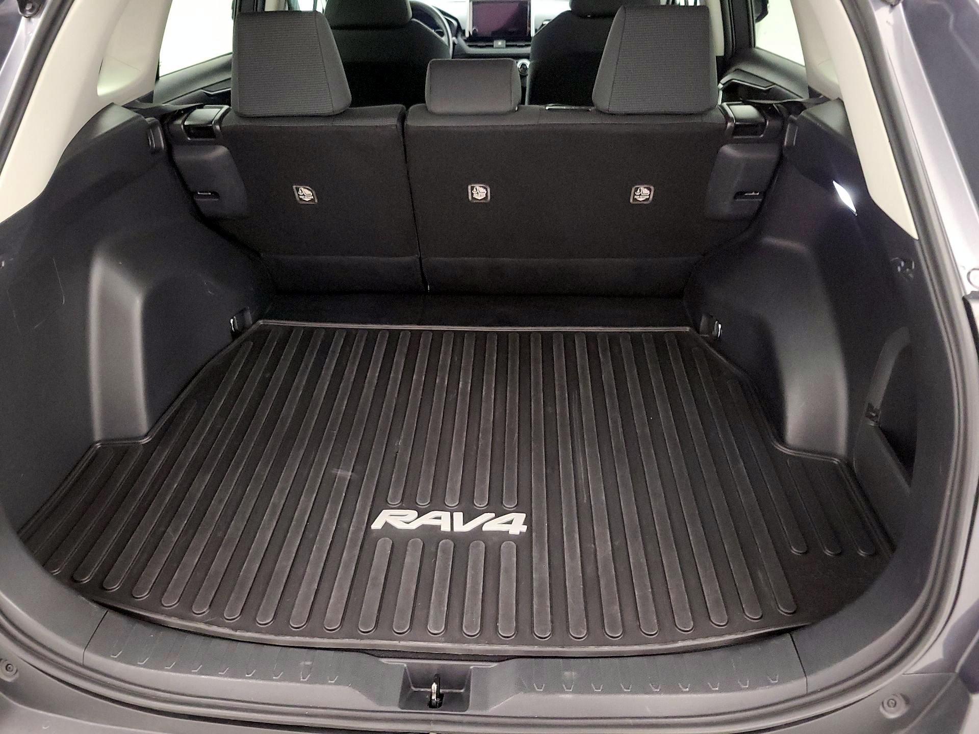 Thumbnail: 2024 Toyota RAV4 - 20