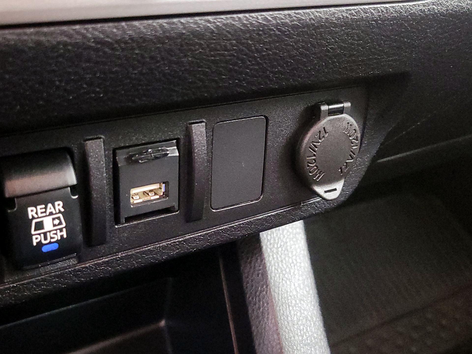 Thumbnail: 2022 Toyota Tacoma - 18