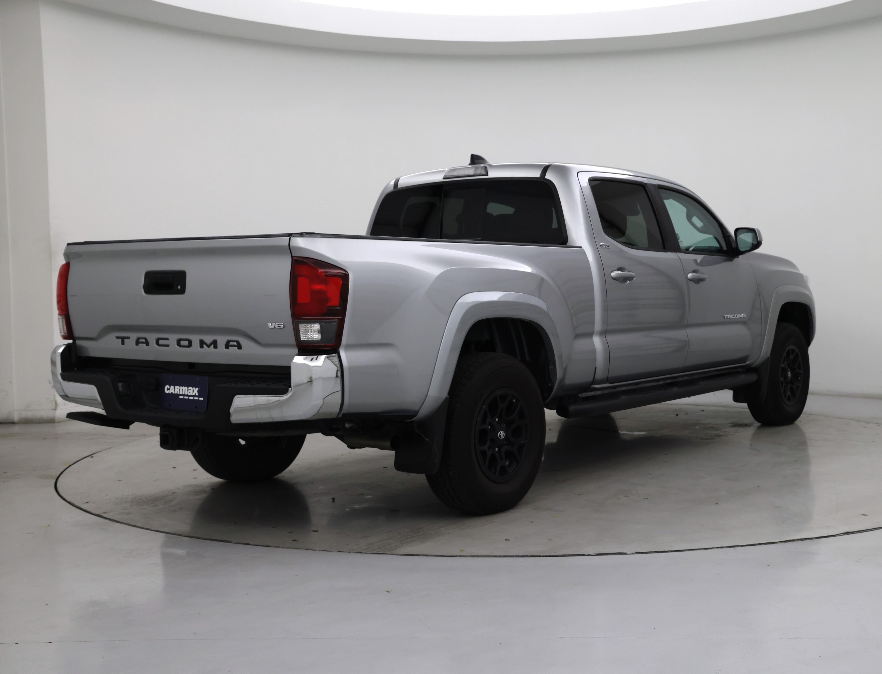 Thumbnail: 2022 Toyota Tacoma - 8