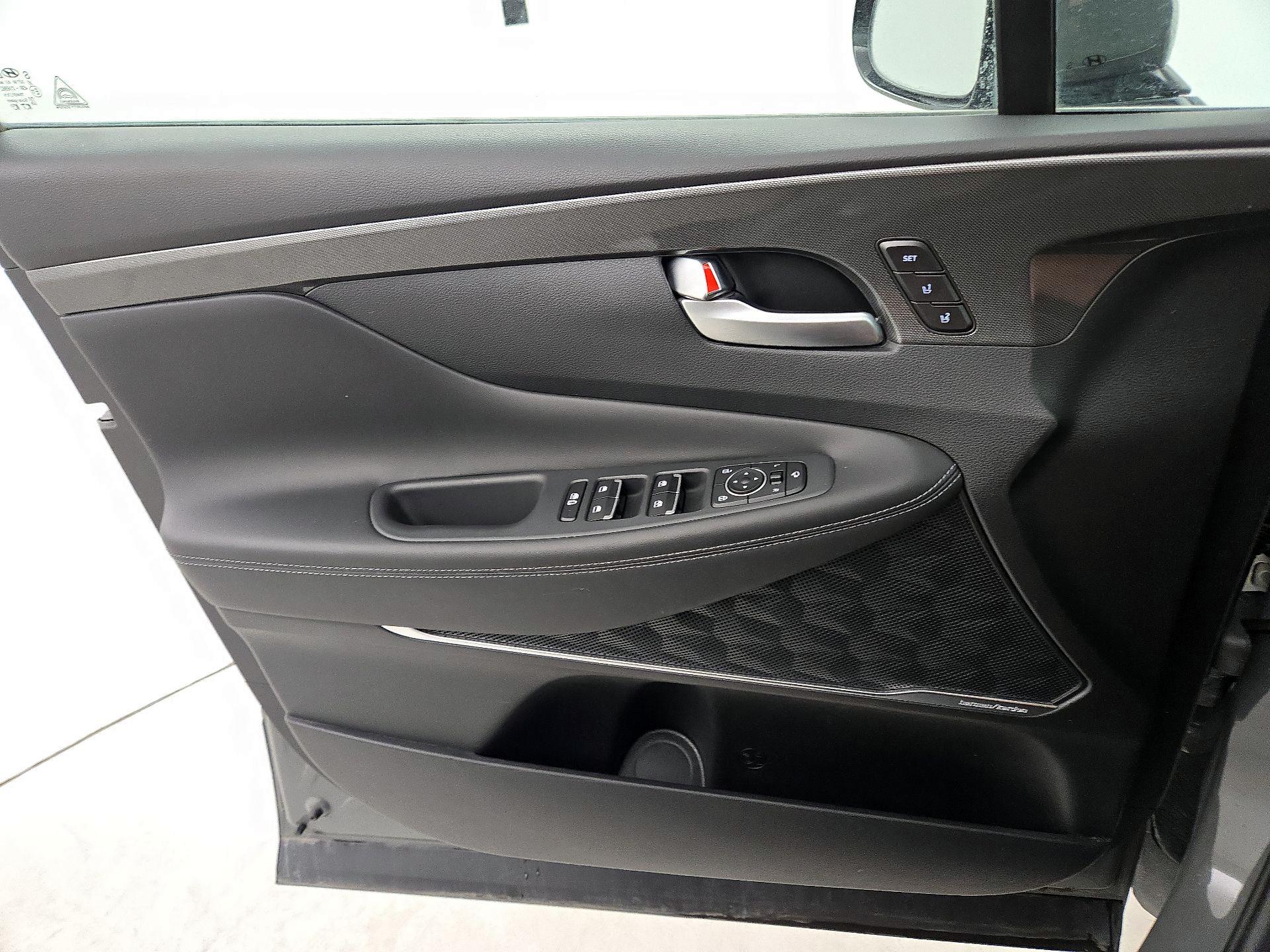 Thumbnail: 2023 Hyundai Santa Fe - 12