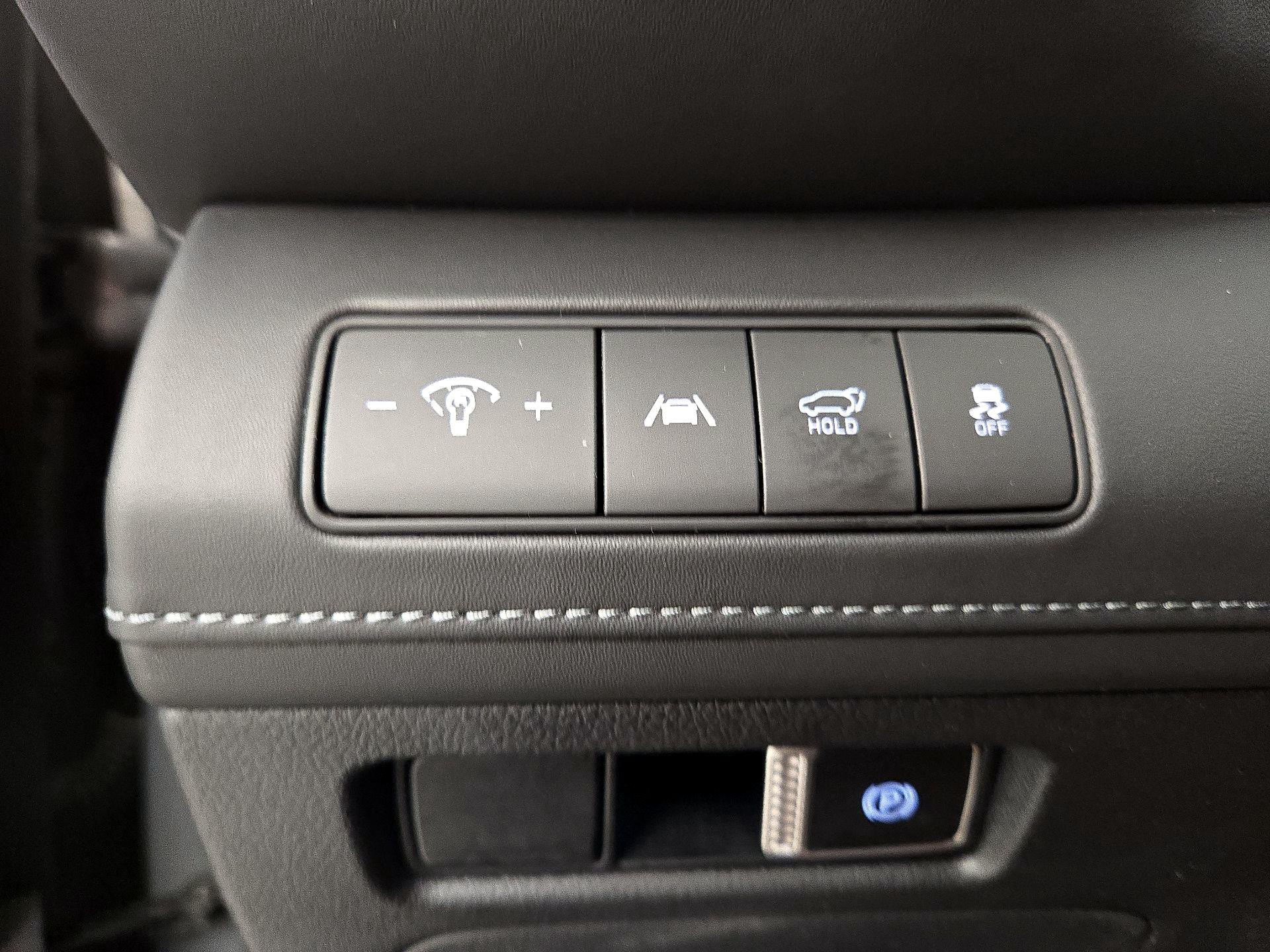 Thumbnail: 2023 Hyundai Santa Fe - 13