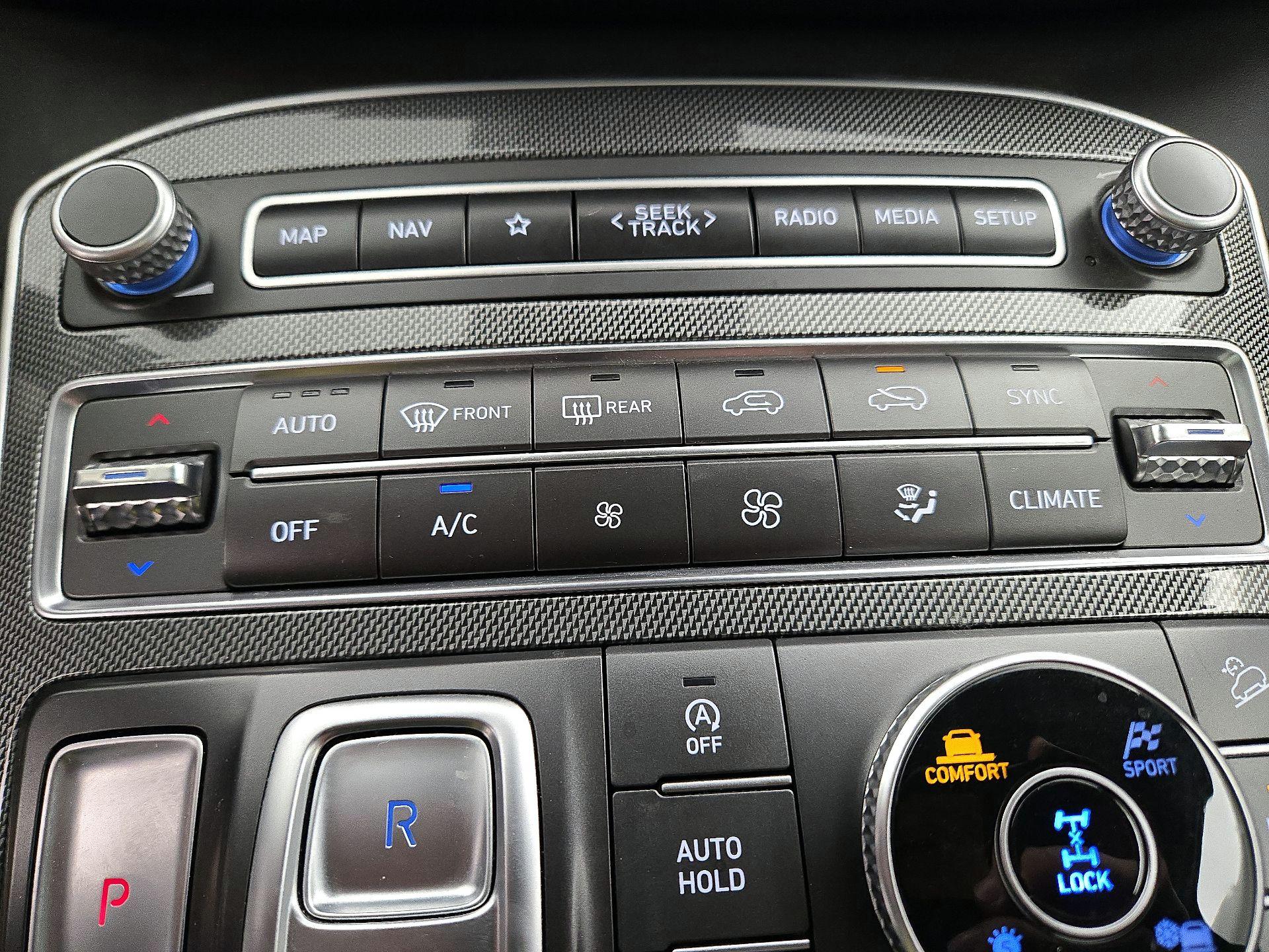 Thumbnail: 2023 Hyundai Santa Fe - 17