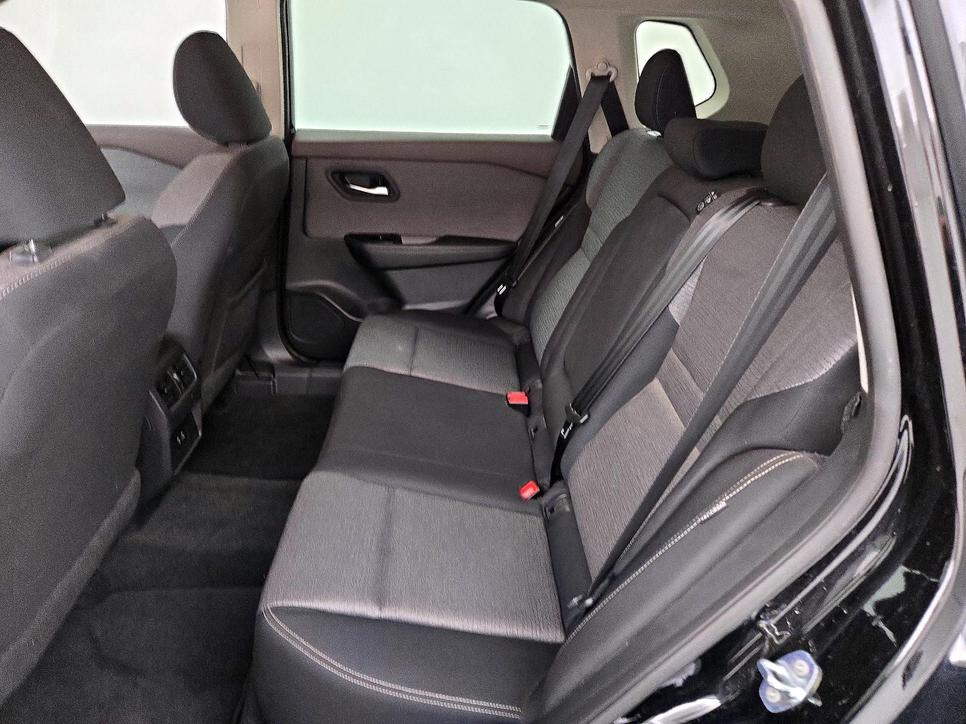 Thumbnail: 2023 Nissan Rogue - 19