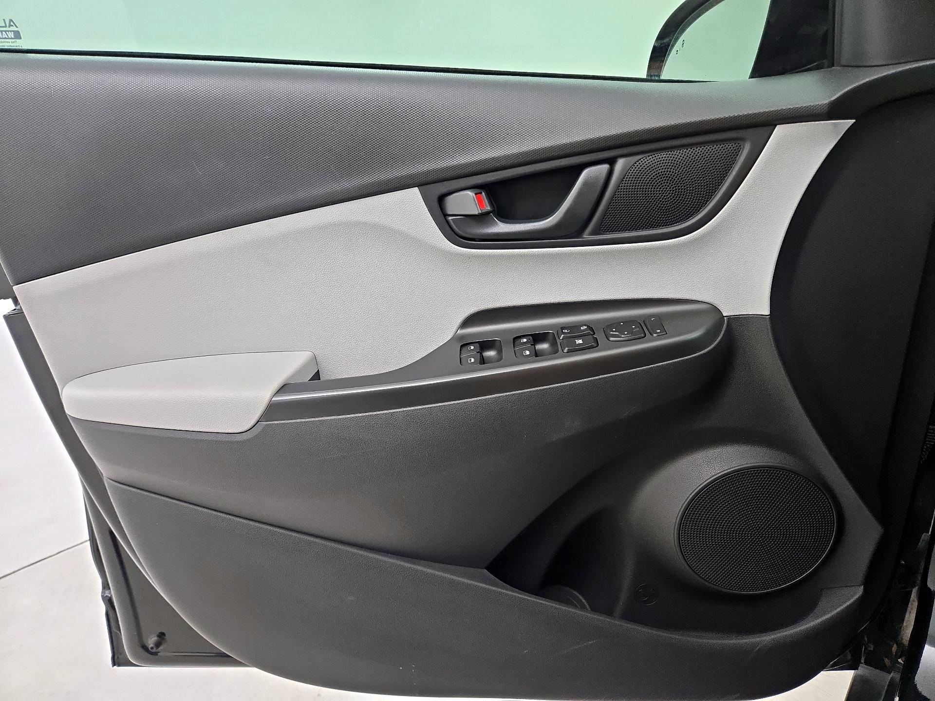 Thumbnail: 2023 Hyundai Kona - 12