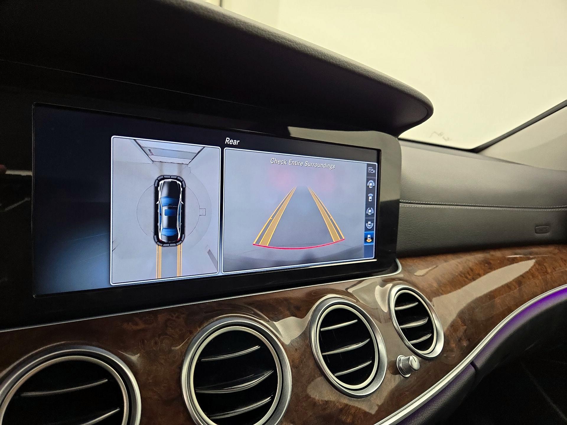 Thumbnail: 2017 Mercedes-Benz E-Class - 15