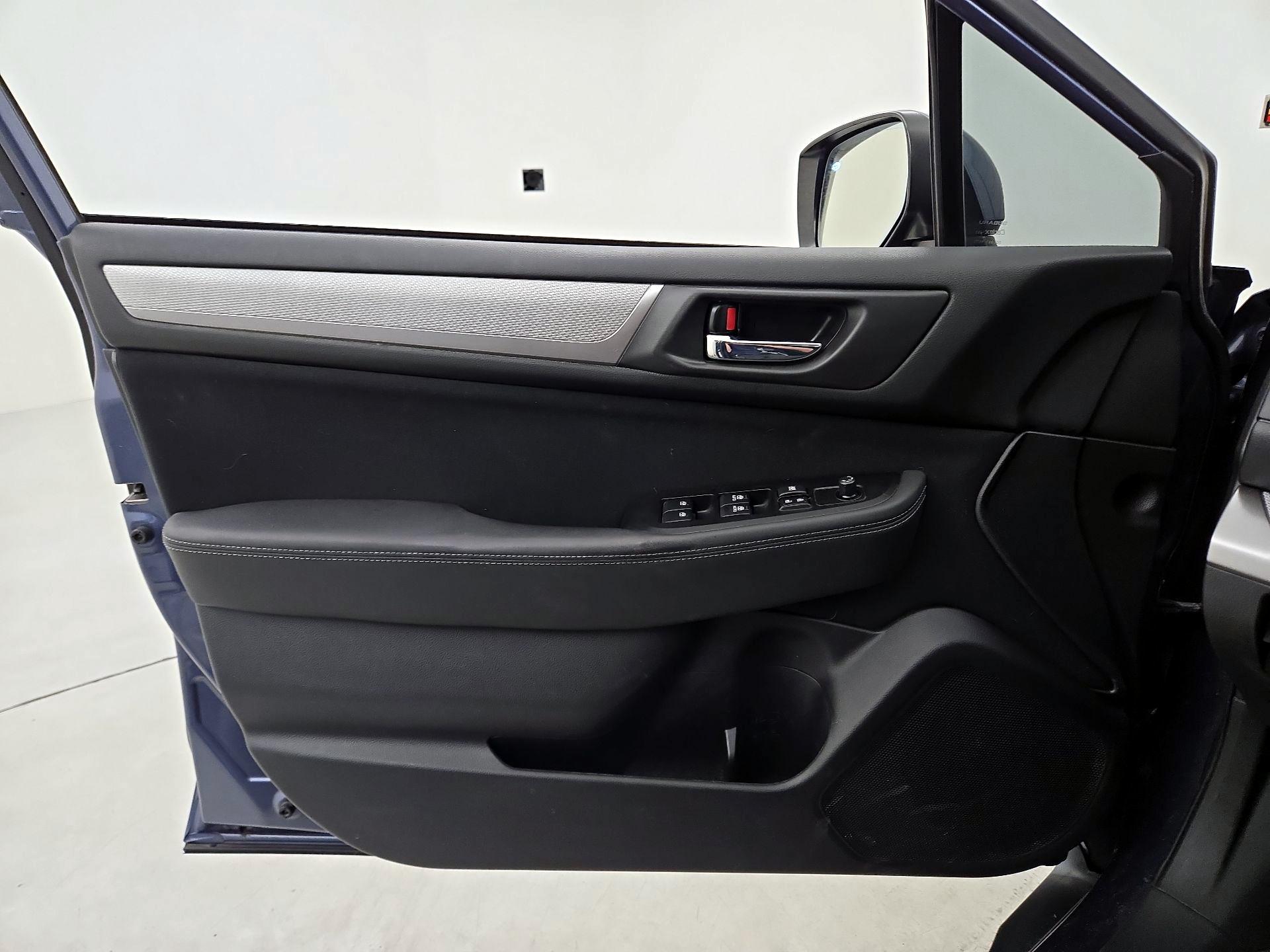 Thumbnail: 2017 Subaru Outback - 12