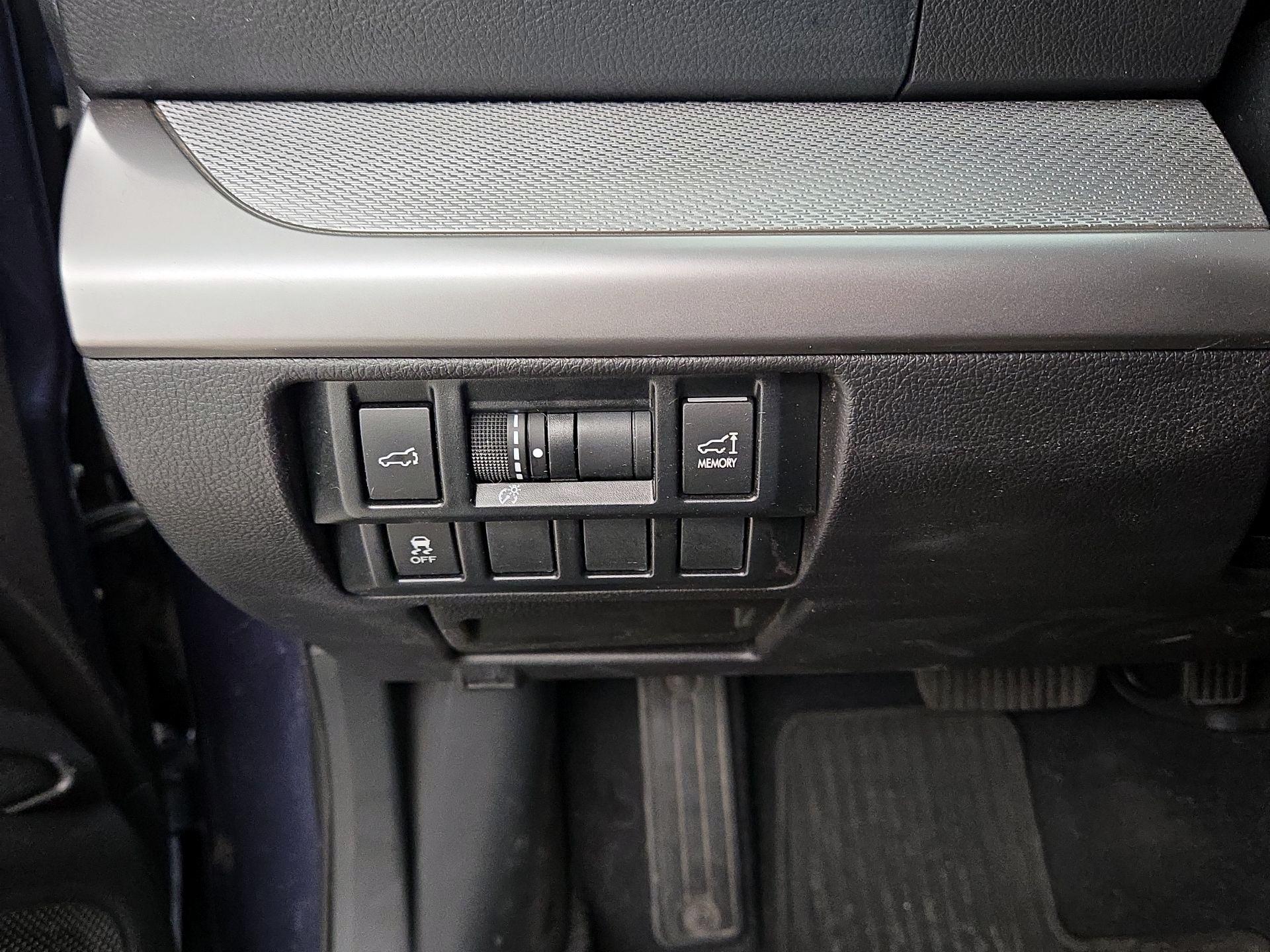 Thumbnail: 2017 Subaru Outback - 13