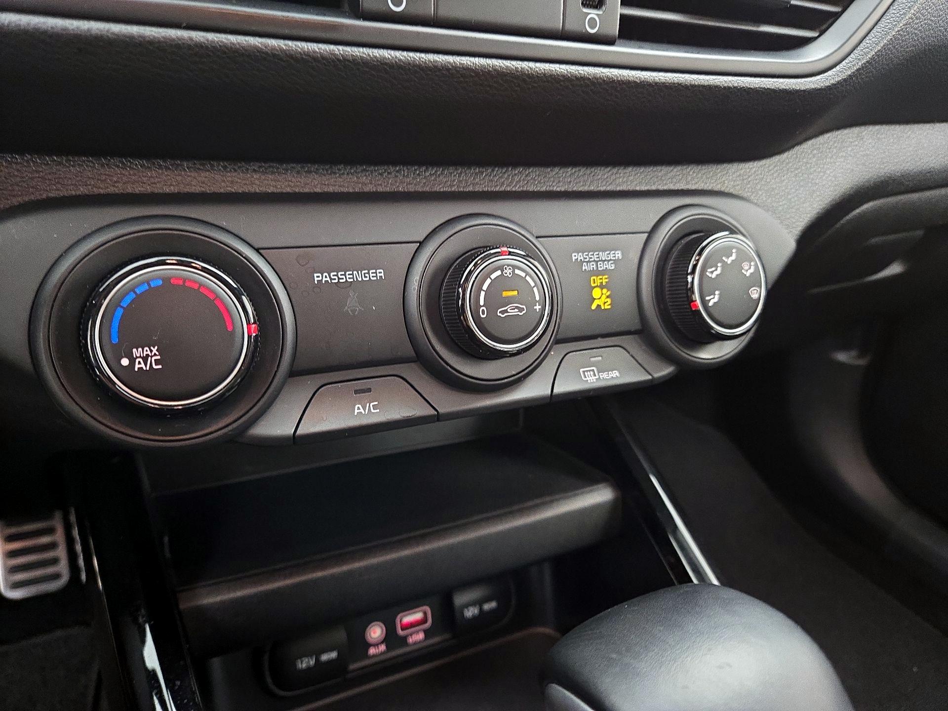 Thumbnail: 2021 Kia Forte - 16