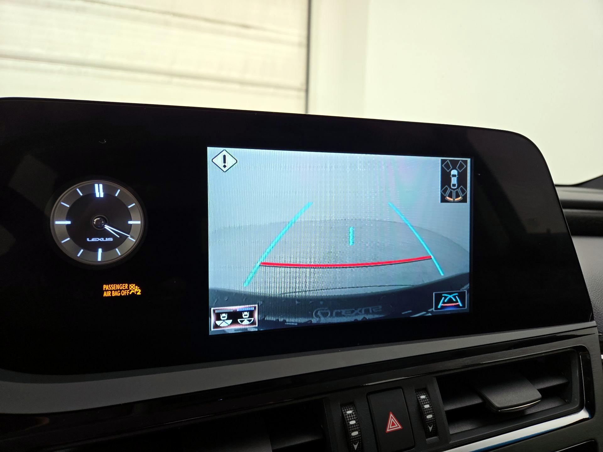 Thumbnail: 2022 Lexus ES - 14