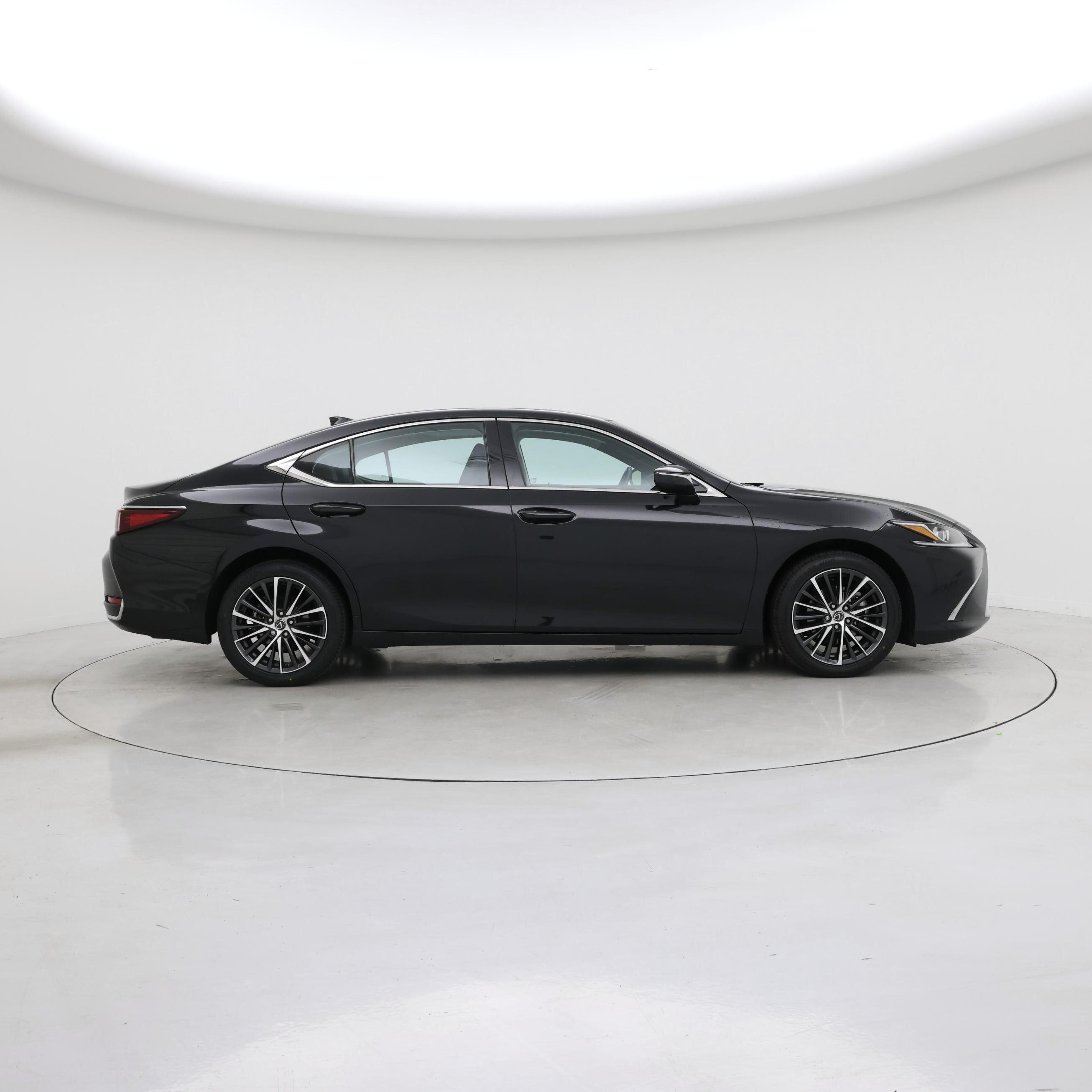 Thumbnail: 2022 Lexus ES - 7