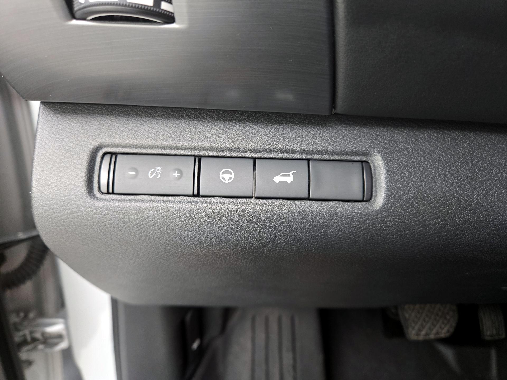 Thumbnail: 2023 Nissan Pathfinder - 13