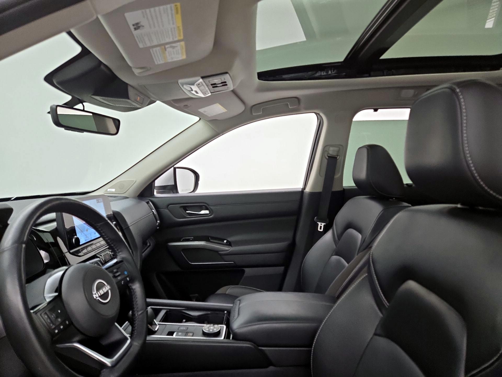 Thumbnail: 2023 Nissan Pathfinder - 20