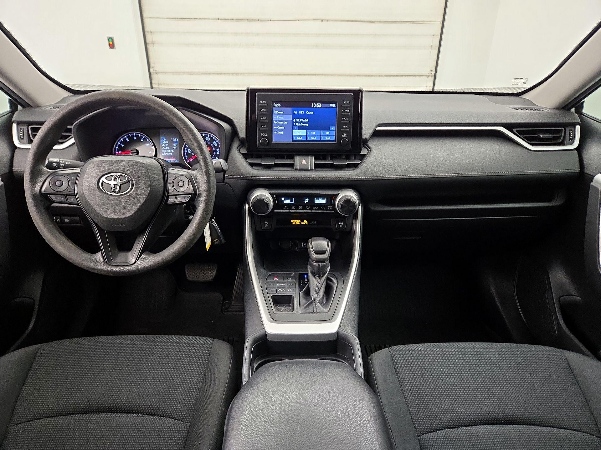 Thumbnail: 2019 Toyota RAV4 - 9