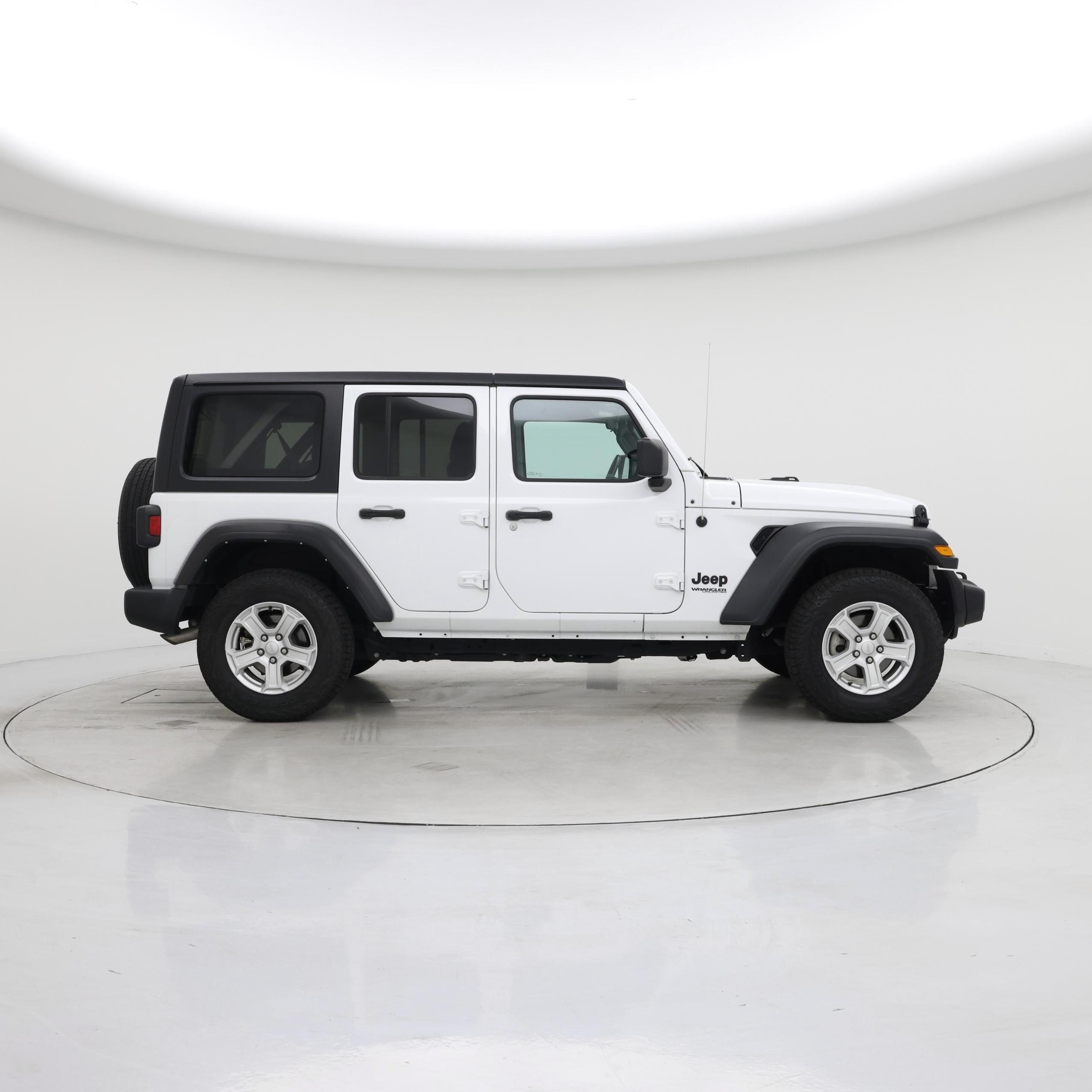 Thumbnail: 2022 Jeep Wrangler - 7