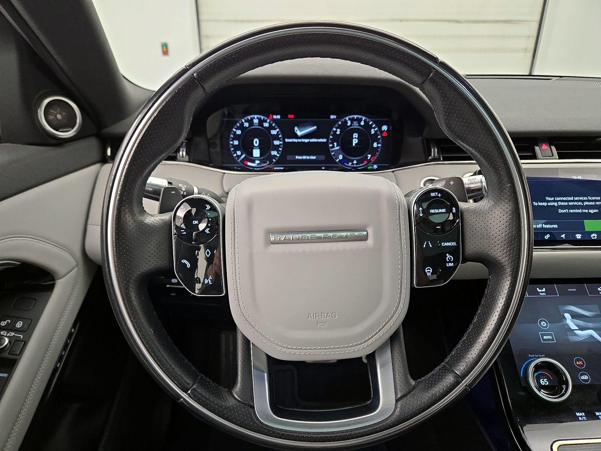 Thumbnail: 2020 Land Rover Range Rover Evoque - 10