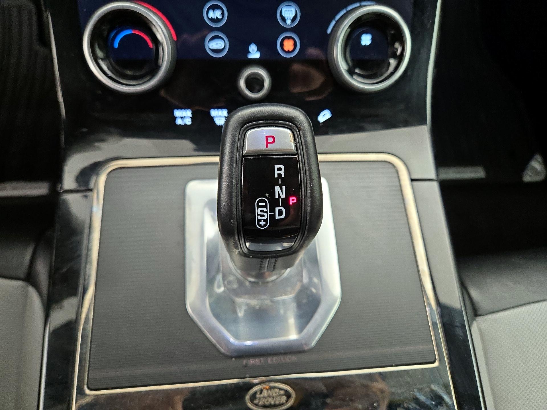 Thumbnail: 2020 Land Rover Range Rover Evoque - 17