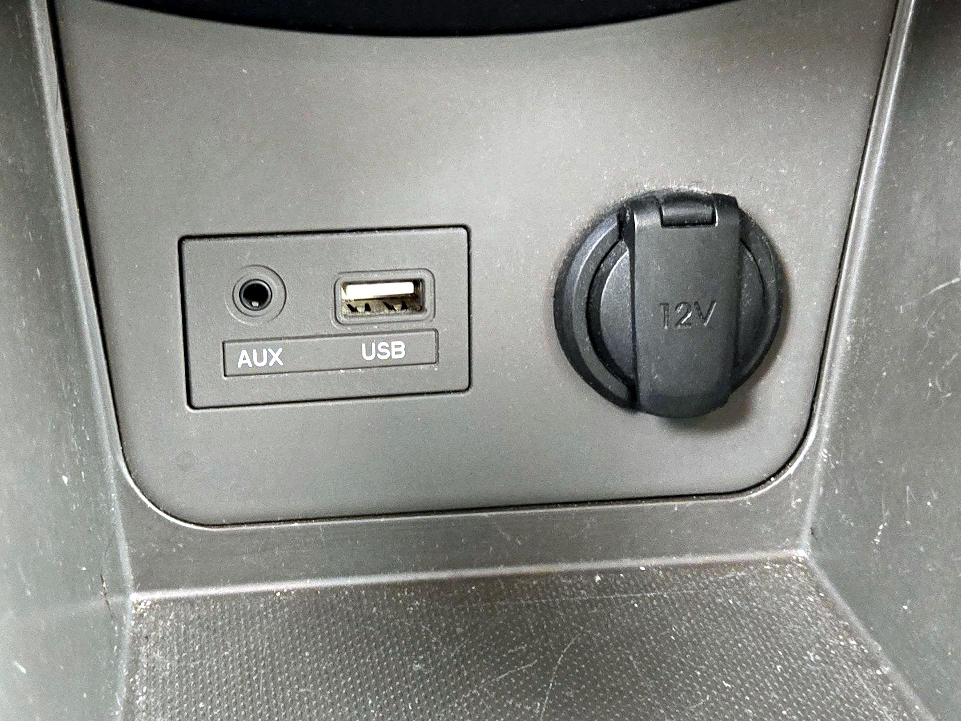 Thumbnail: 2014 Hyundai Accent - 17