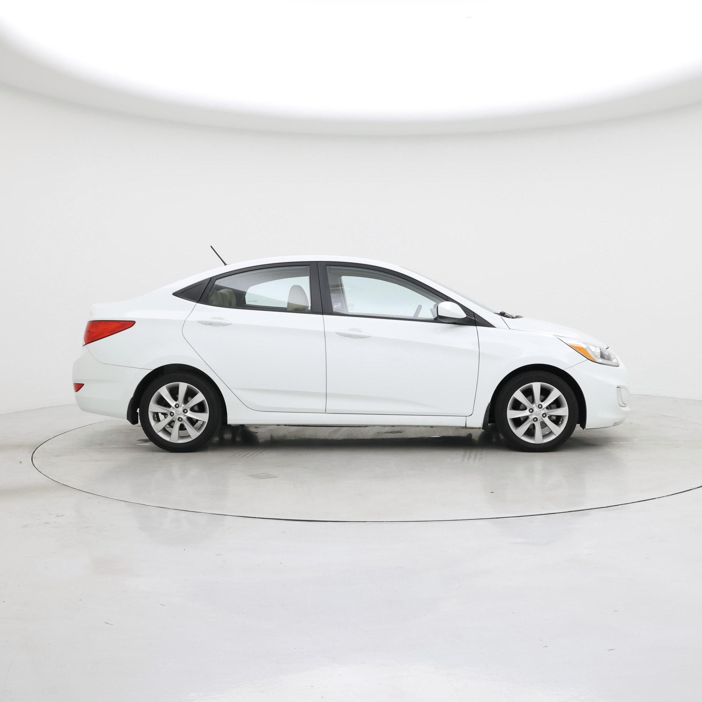 Thumbnail: 2014 Hyundai Accent - 7