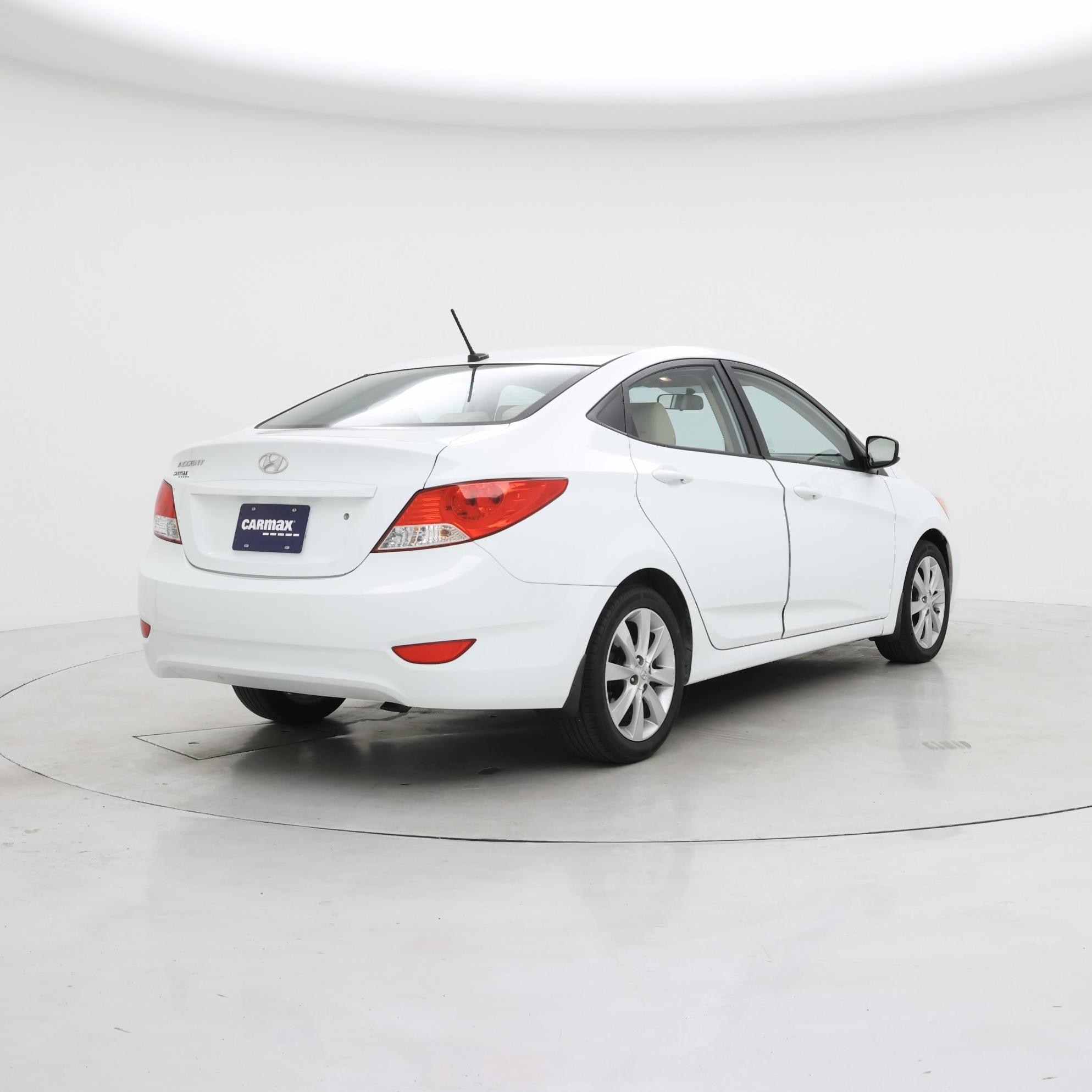 Thumbnail: 2014 Hyundai Accent - 8