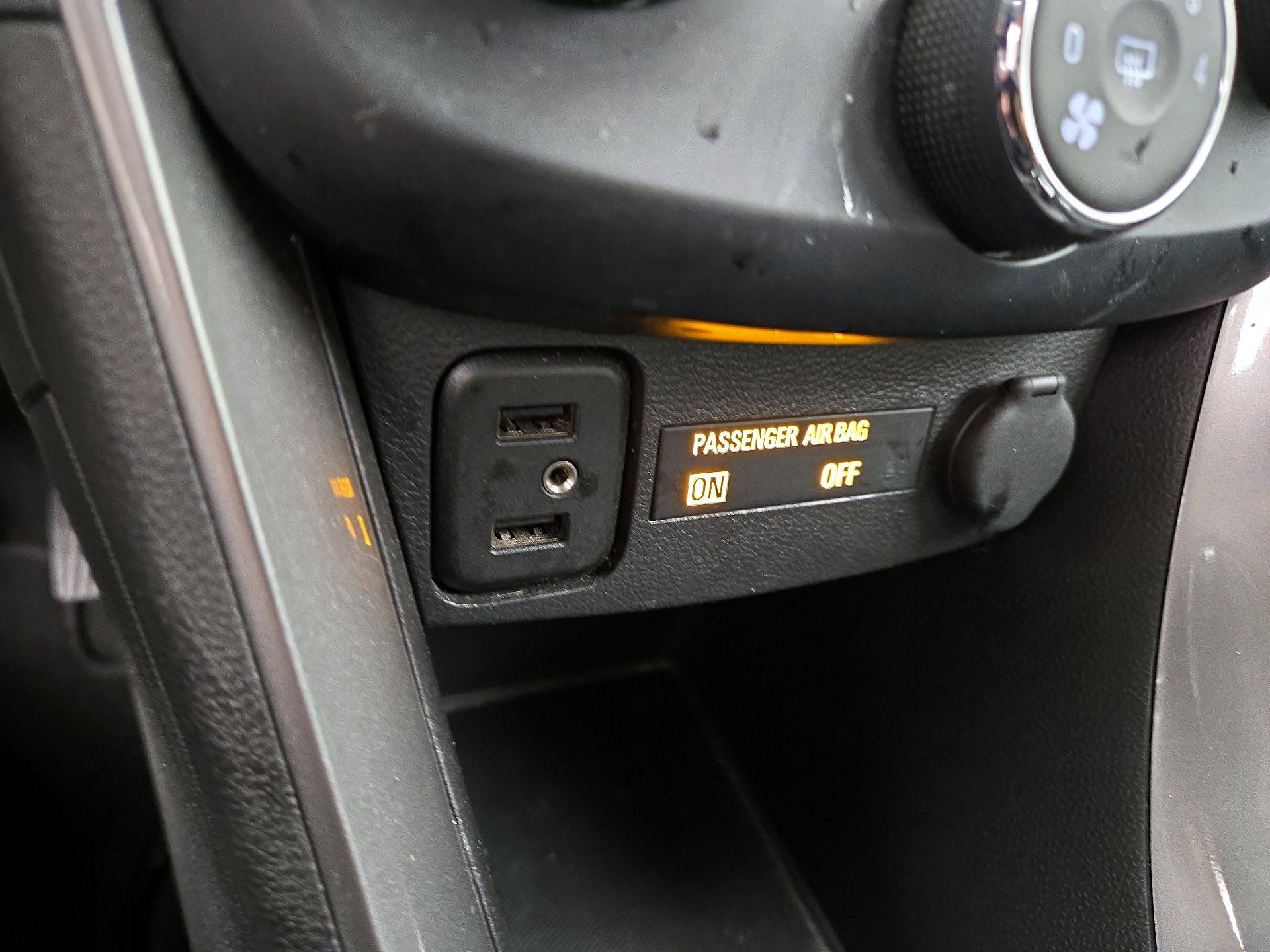 Thumbnail: 2019 Chevrolet Trax - 18