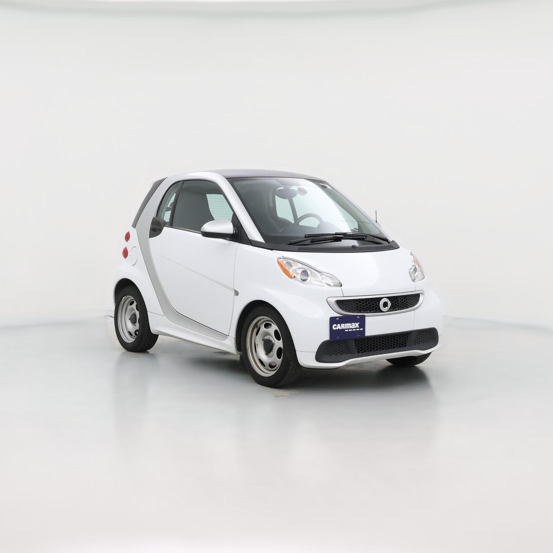 Thumbnail: 2015 smart fortwo - 1