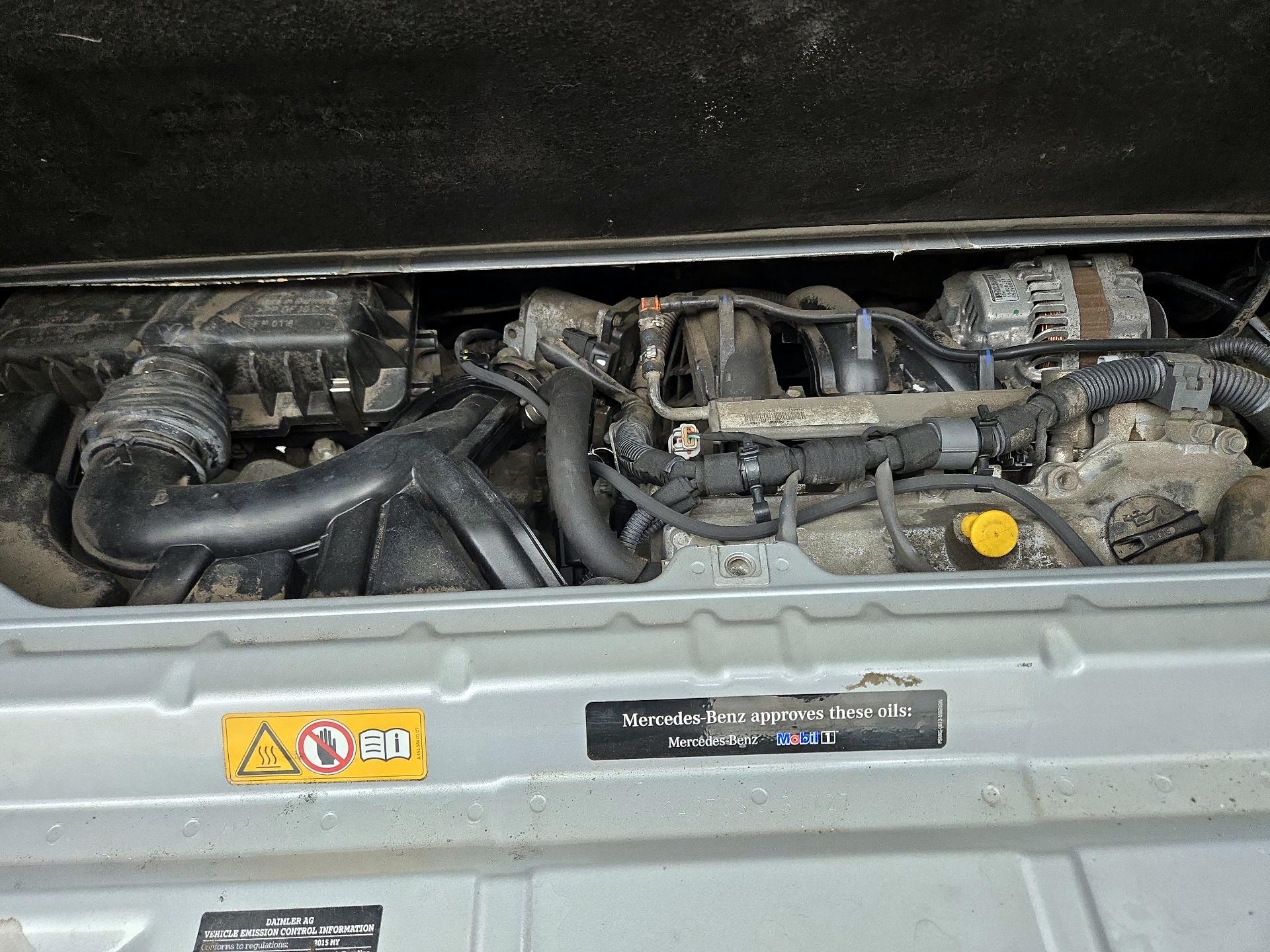 Thumbnail: 2015 smart fortwo - 17