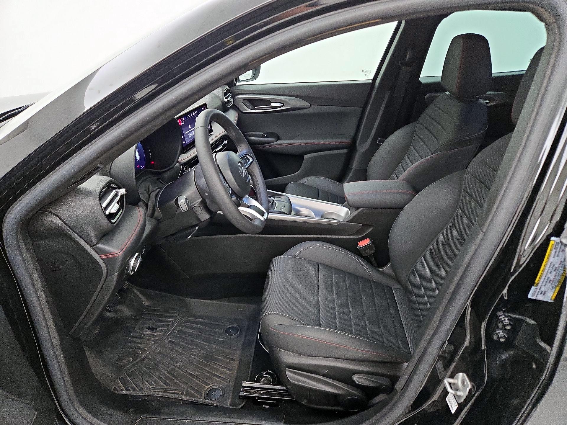 Thumbnail: 2023 Dodge Hornet - 11