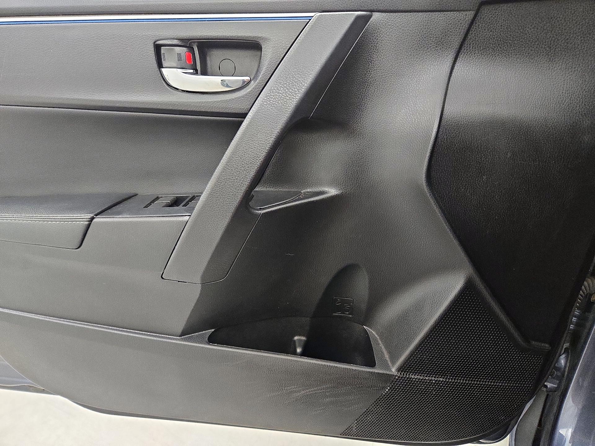 Thumbnail: 2016 Toyota Corolla - 12