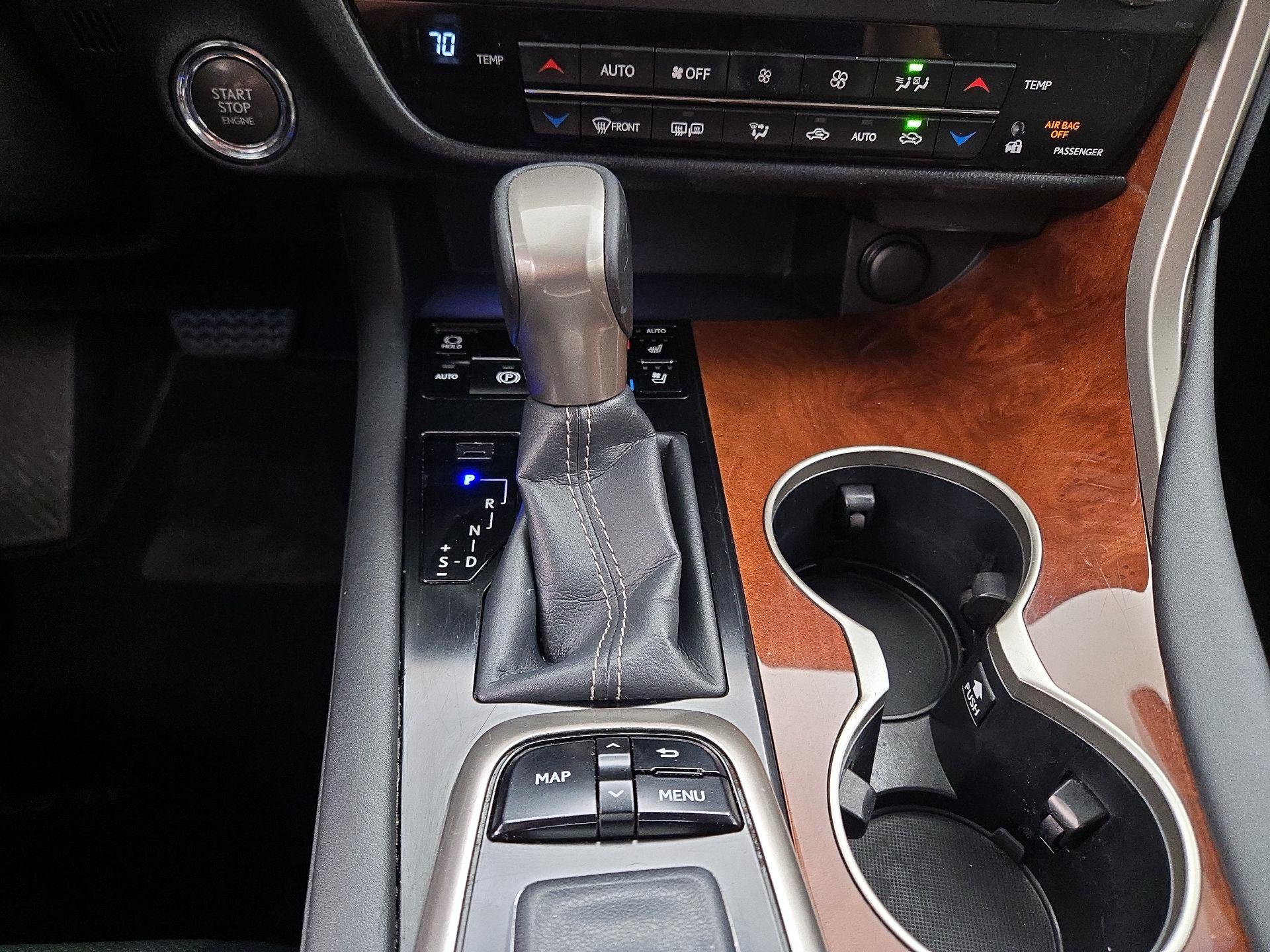 Thumbnail: 2017 Lexus RX - 18